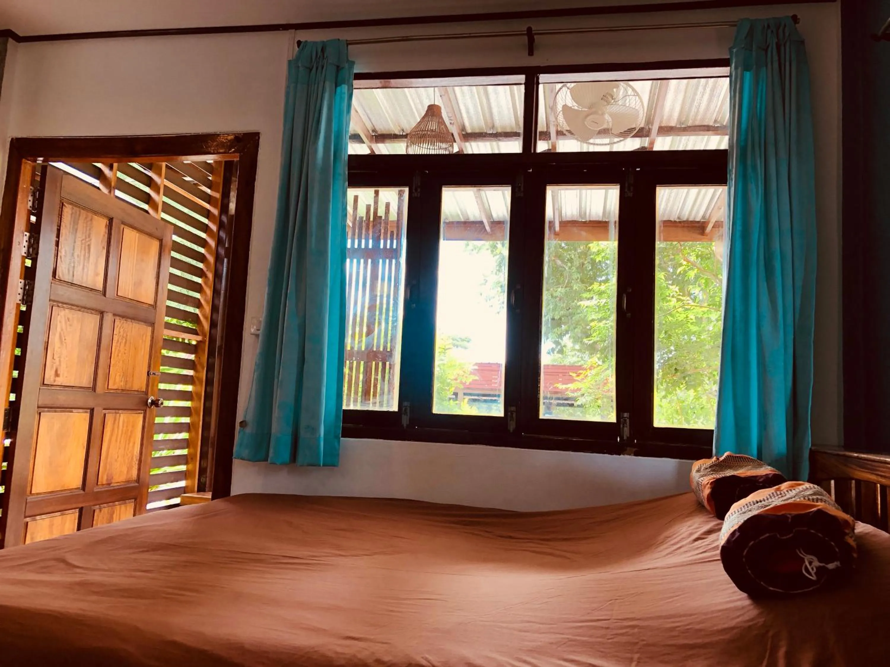 Bed in JJ at Chiangkhan