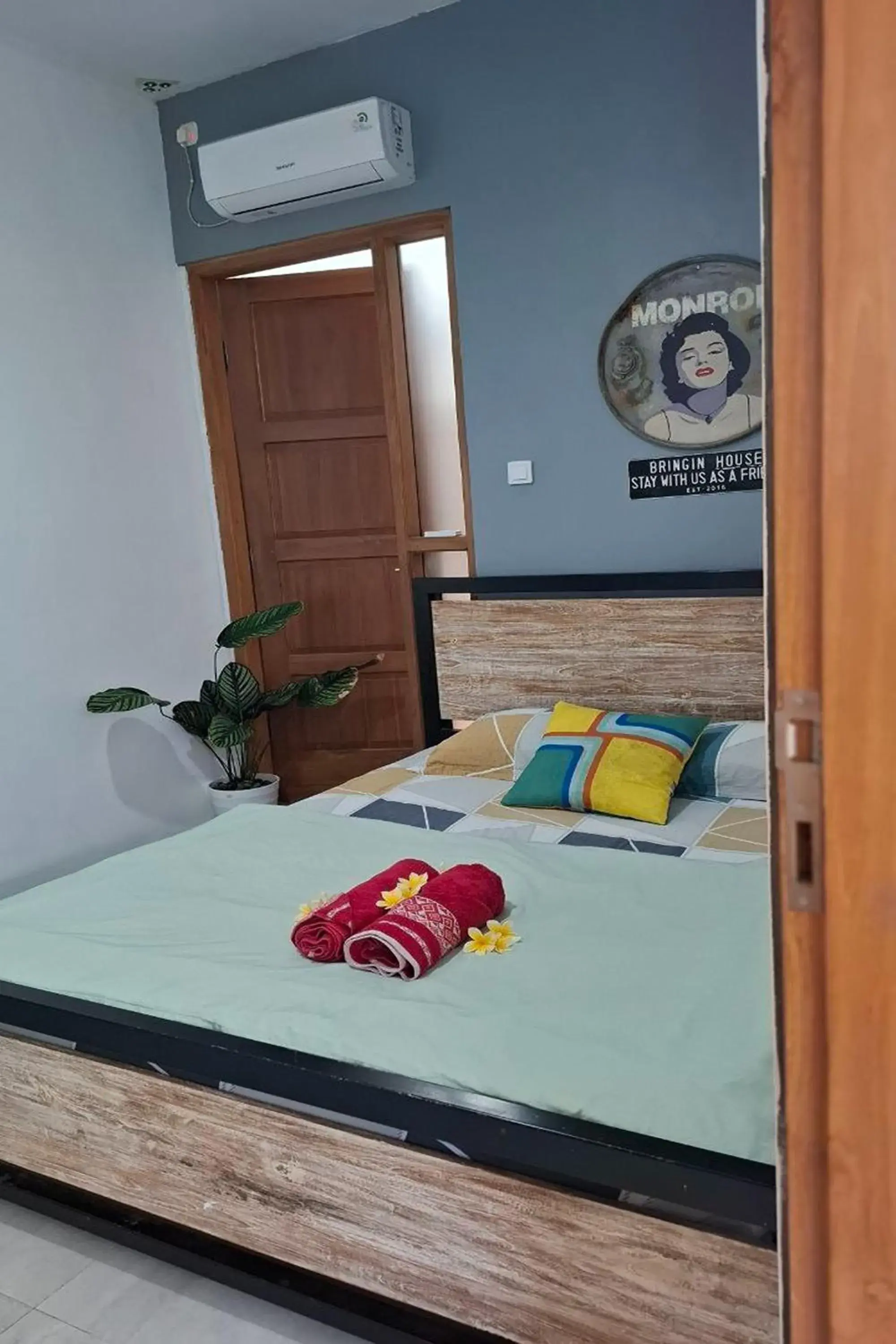 Double Room with Private Bathroom in Bring In House Yogyakarta Double Room with Private Bathroom in Bring In House Yogyakarta