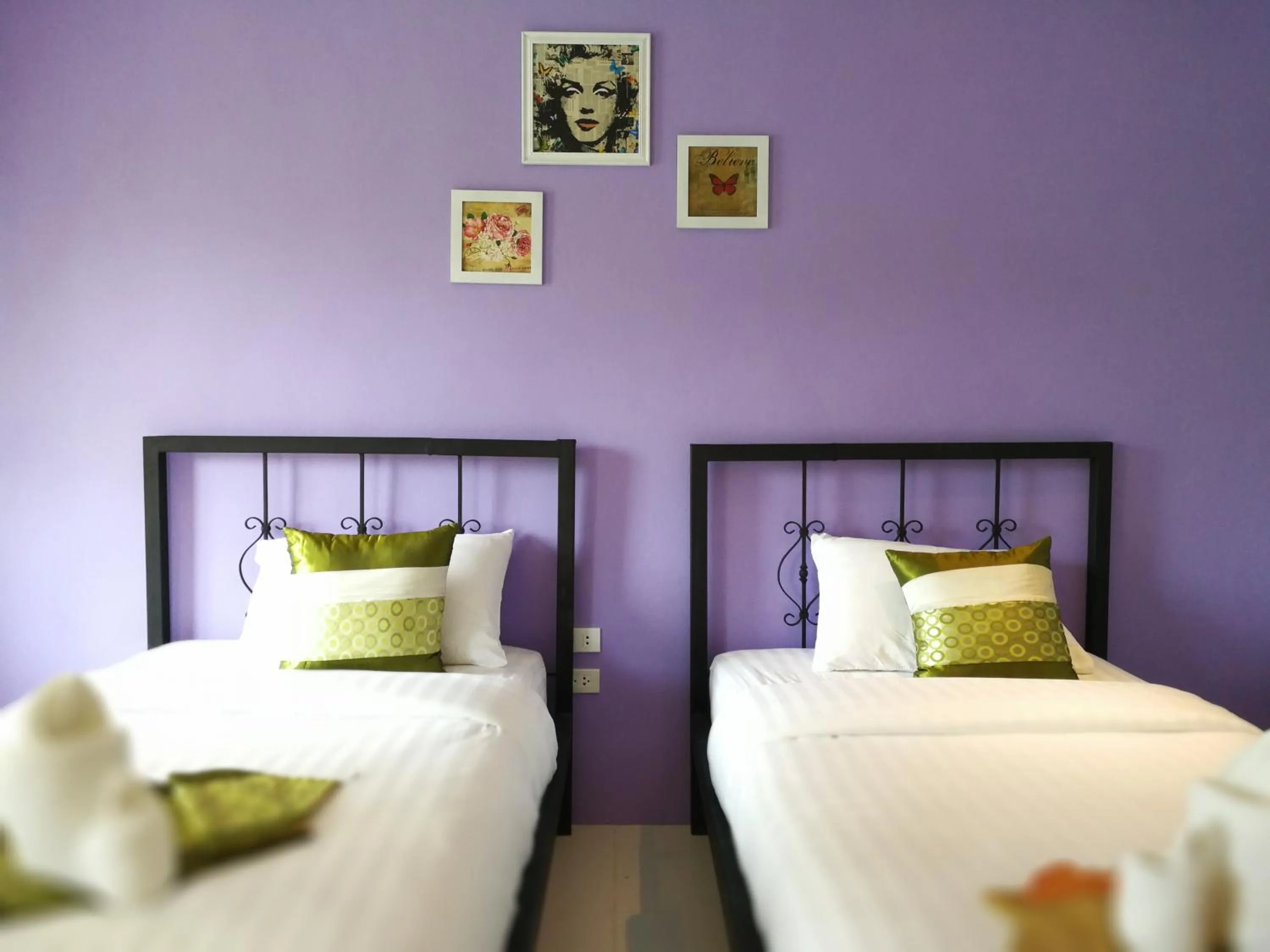 Bed in Stamp Hills Resort