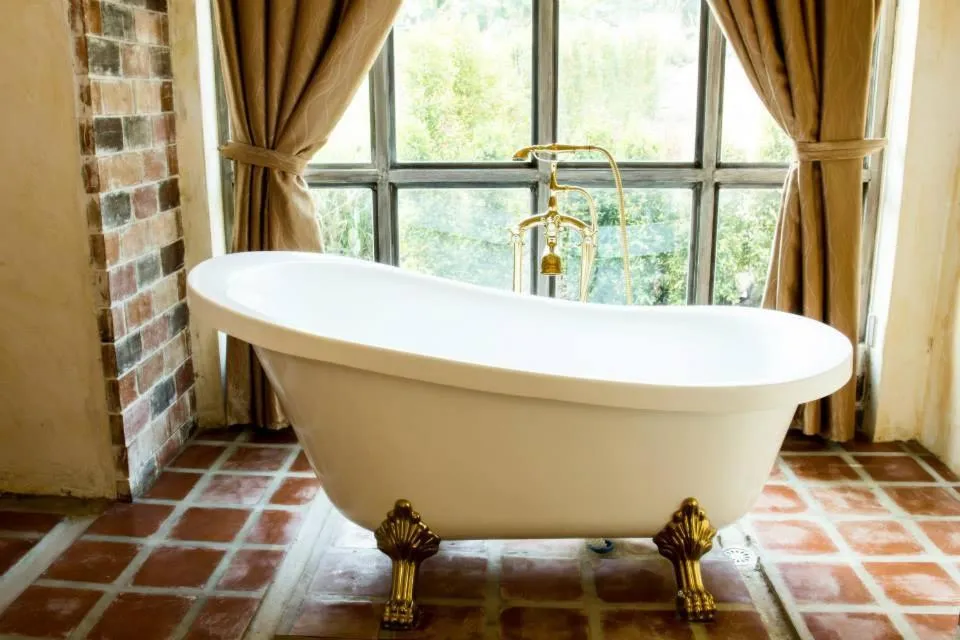 Bathroom in Stamp Hills Resort