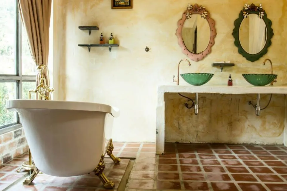 Bathroom in Stamp Hills Resort