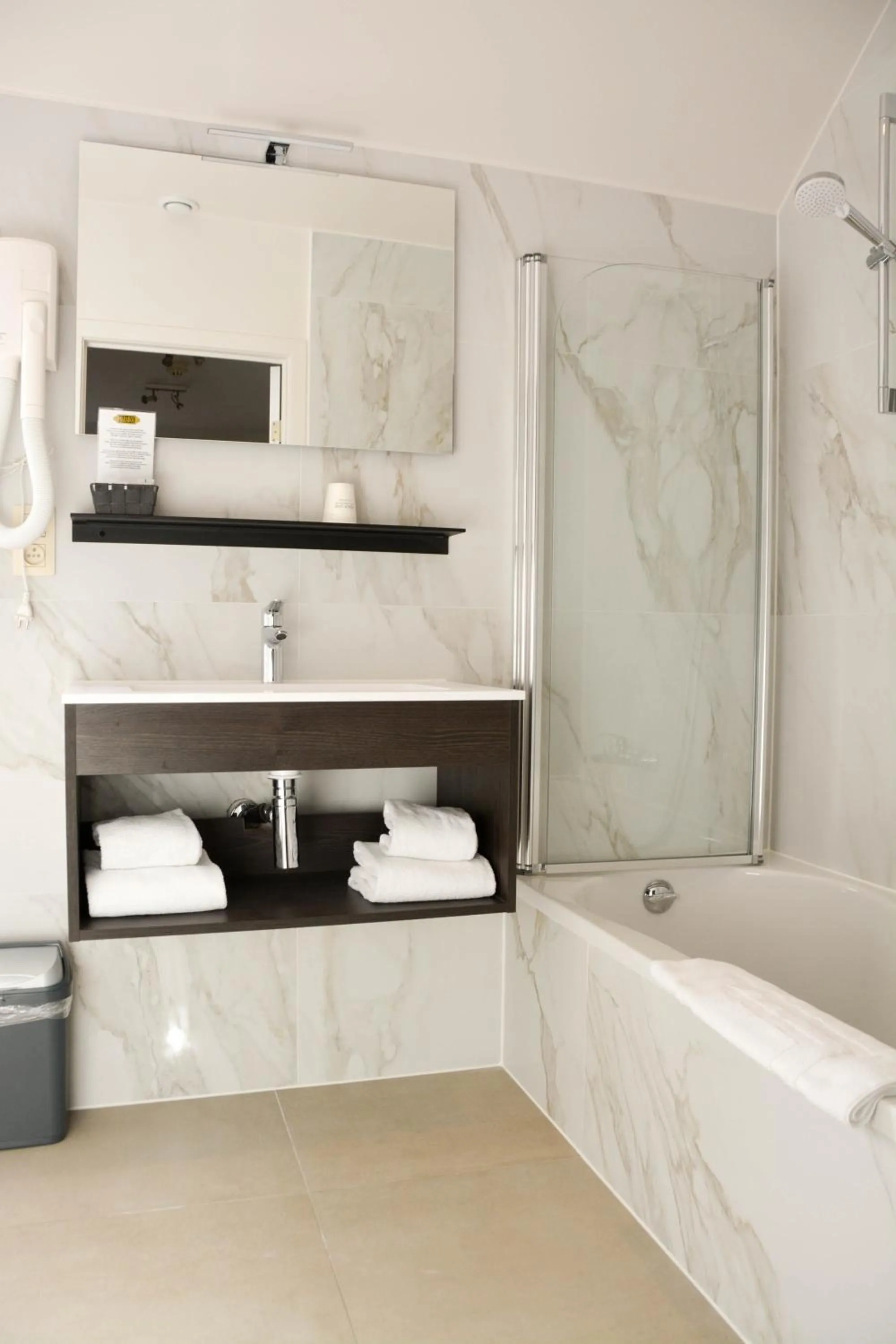 Bathroom in Hotel Maraboe