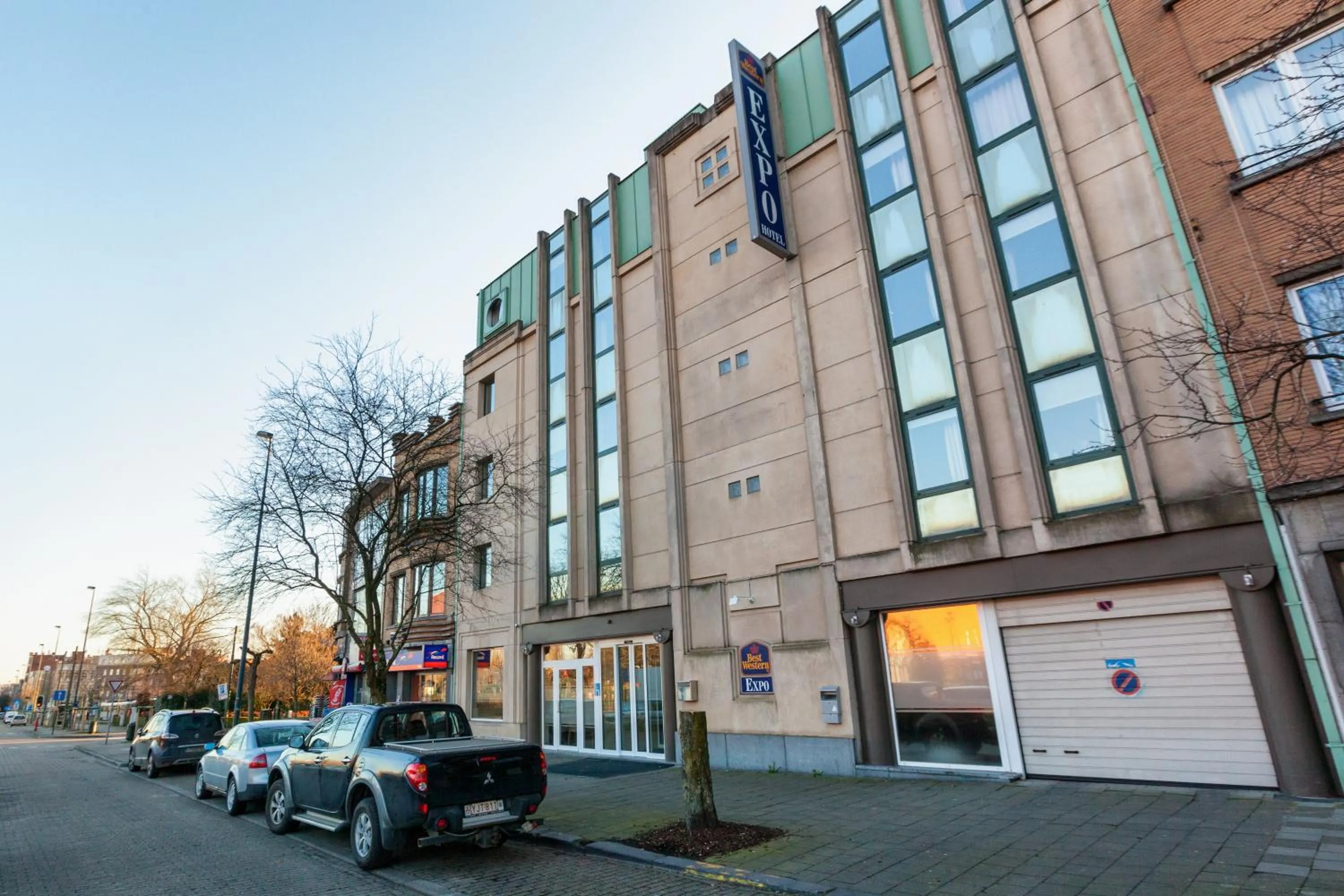 Facade/entrance in Hotel Expo