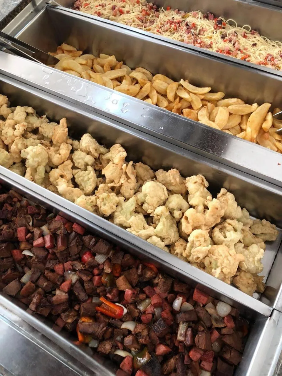 Restaurant/places to eat in Center Hotel