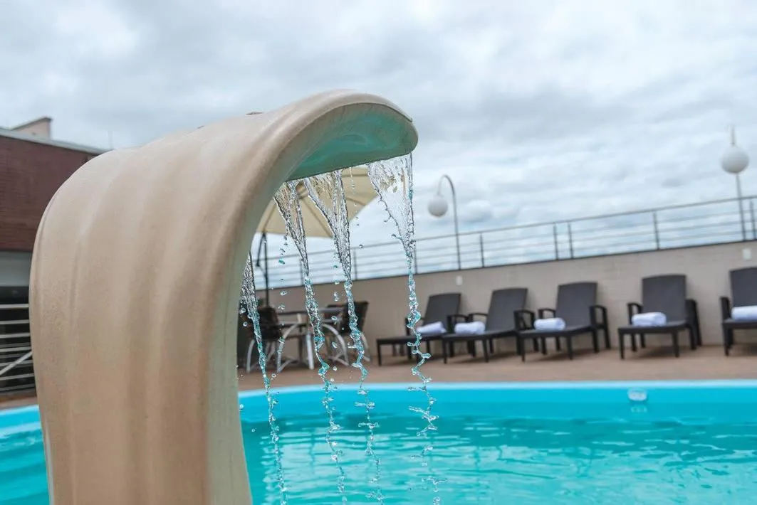 Swimming pool in Grande Hotel Ipatinga