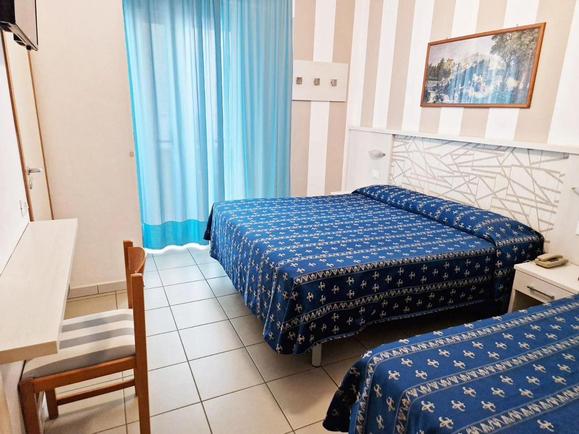 Family, Bed in Hotel Sorriso - molto più di una stella