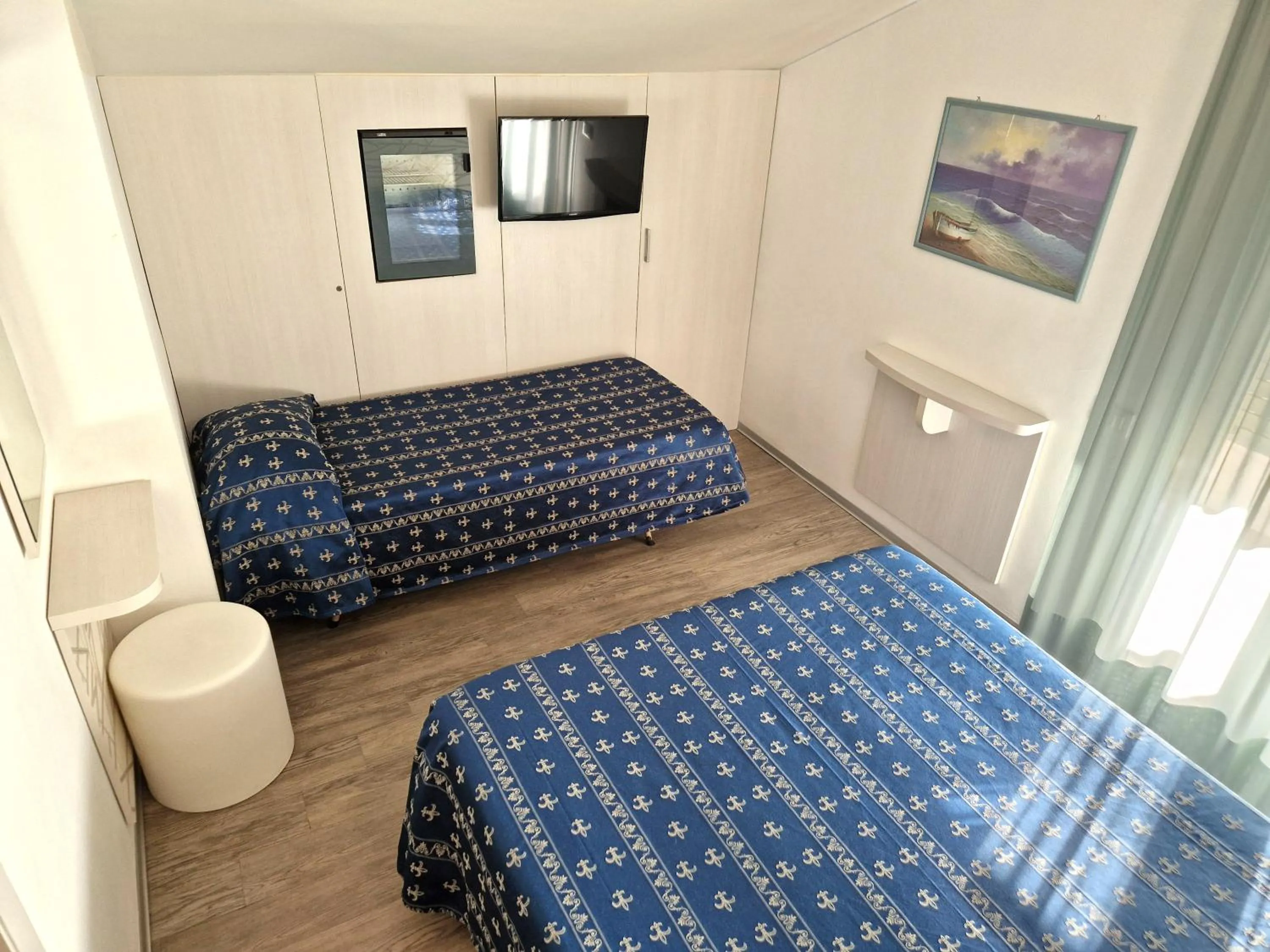 Bedroom, Bed in Hotel Sorriso - molto più di una stella