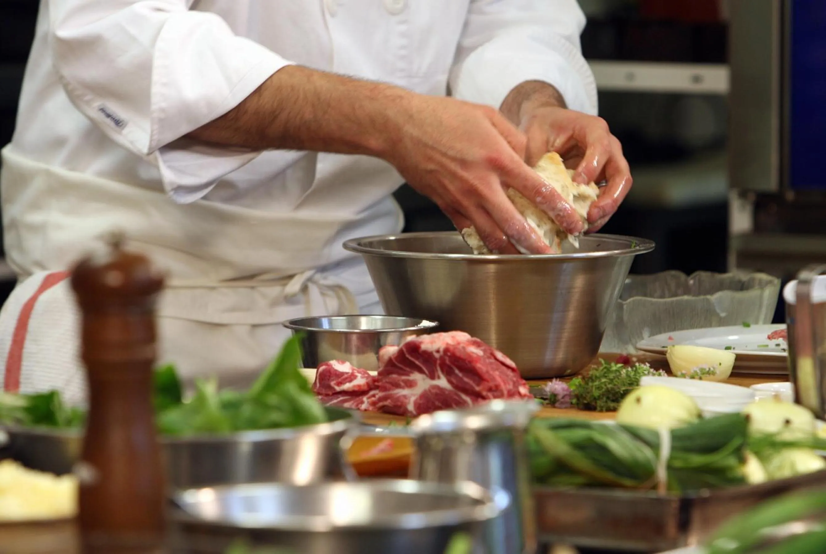 Food and drinks in Hotel Restaurant Auberge du Barrez Logis