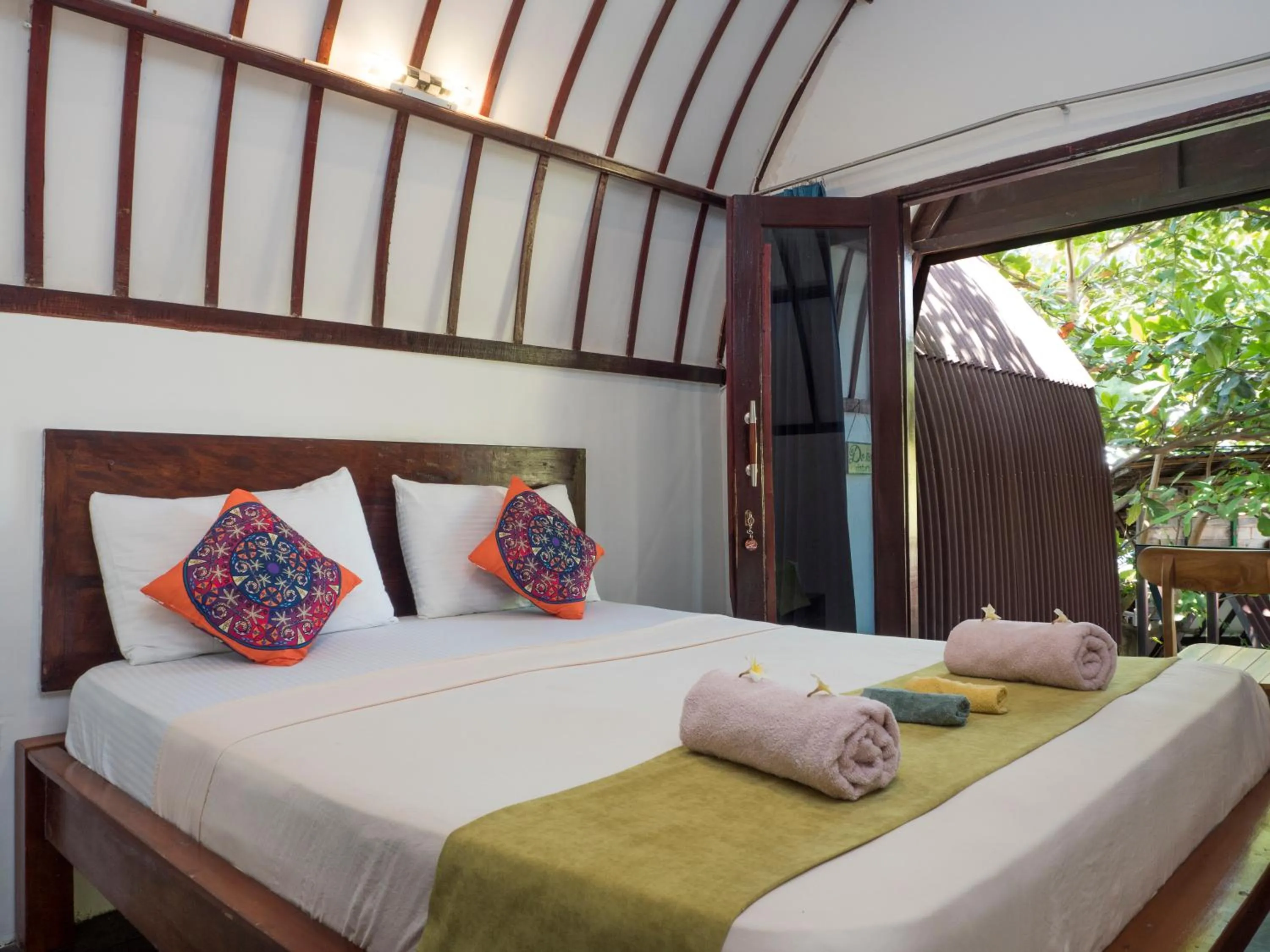 Bed in Gili Turtle Beach Resort
