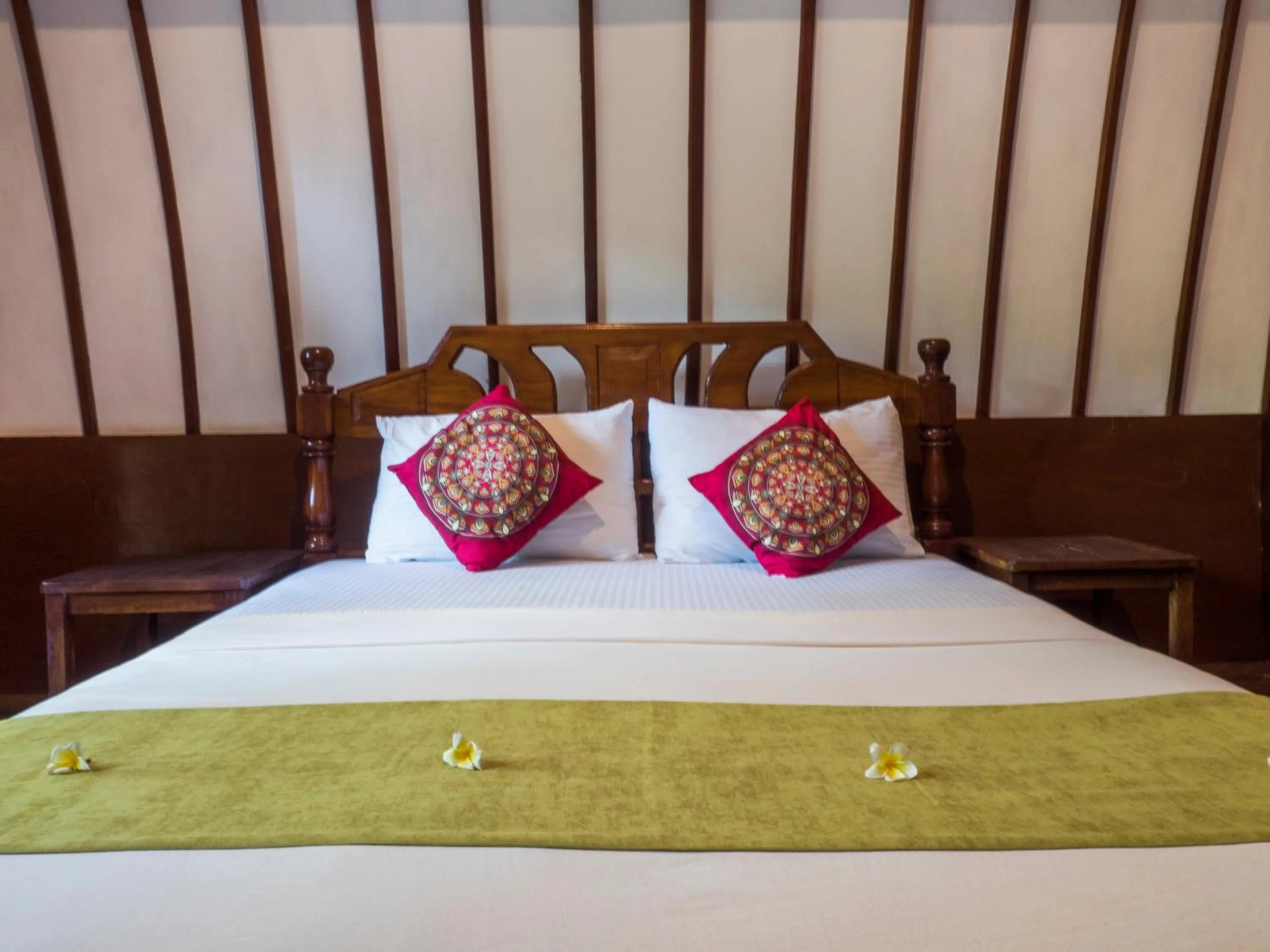 Bed in Gili Turtle Beach Resort