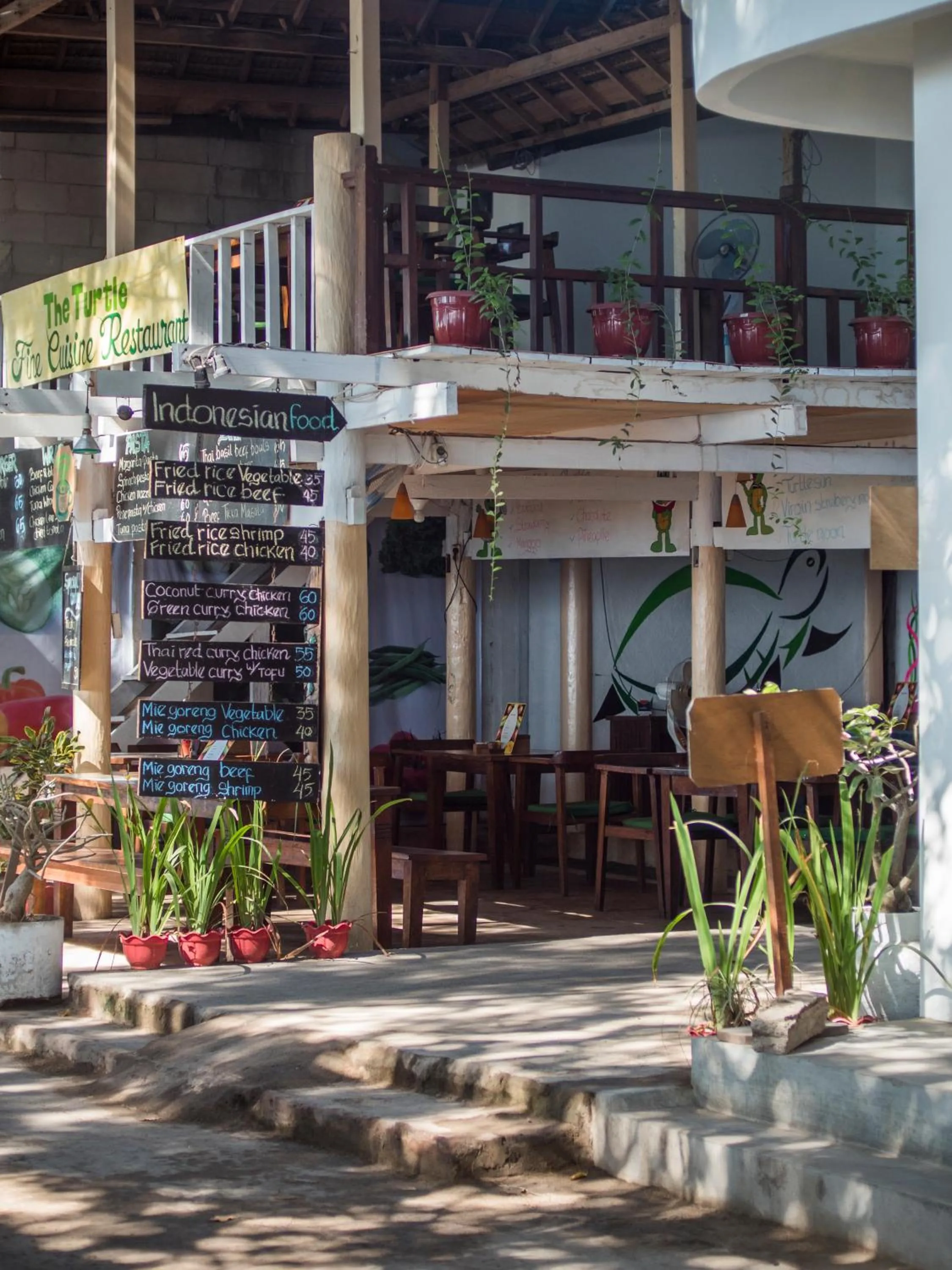 Restaurant/places to eat in Gili Turtle Beach Resort