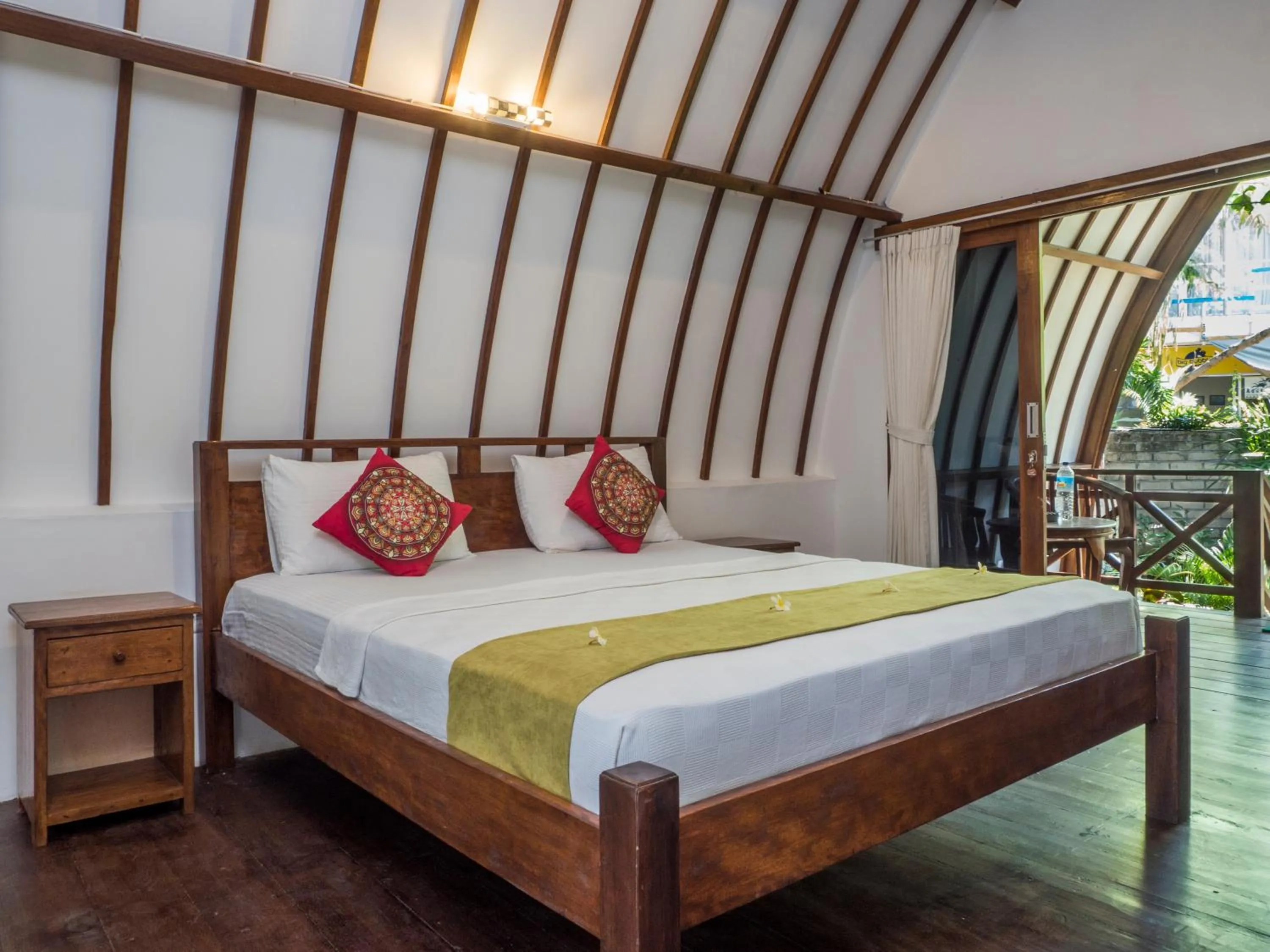 Bed in Gili Turtle Beach Resort