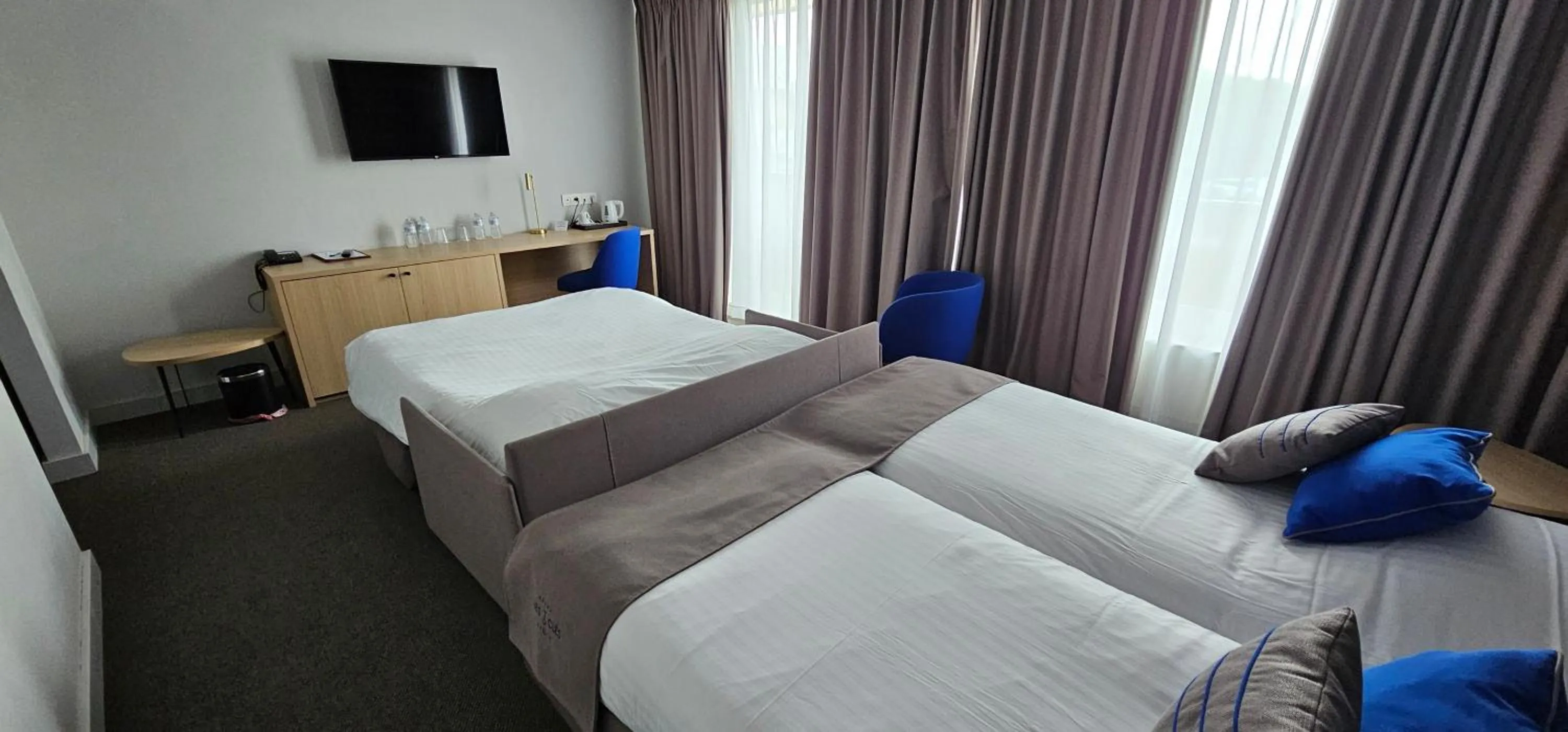 Bedroom, Bed in Hotel Les 3 Cles