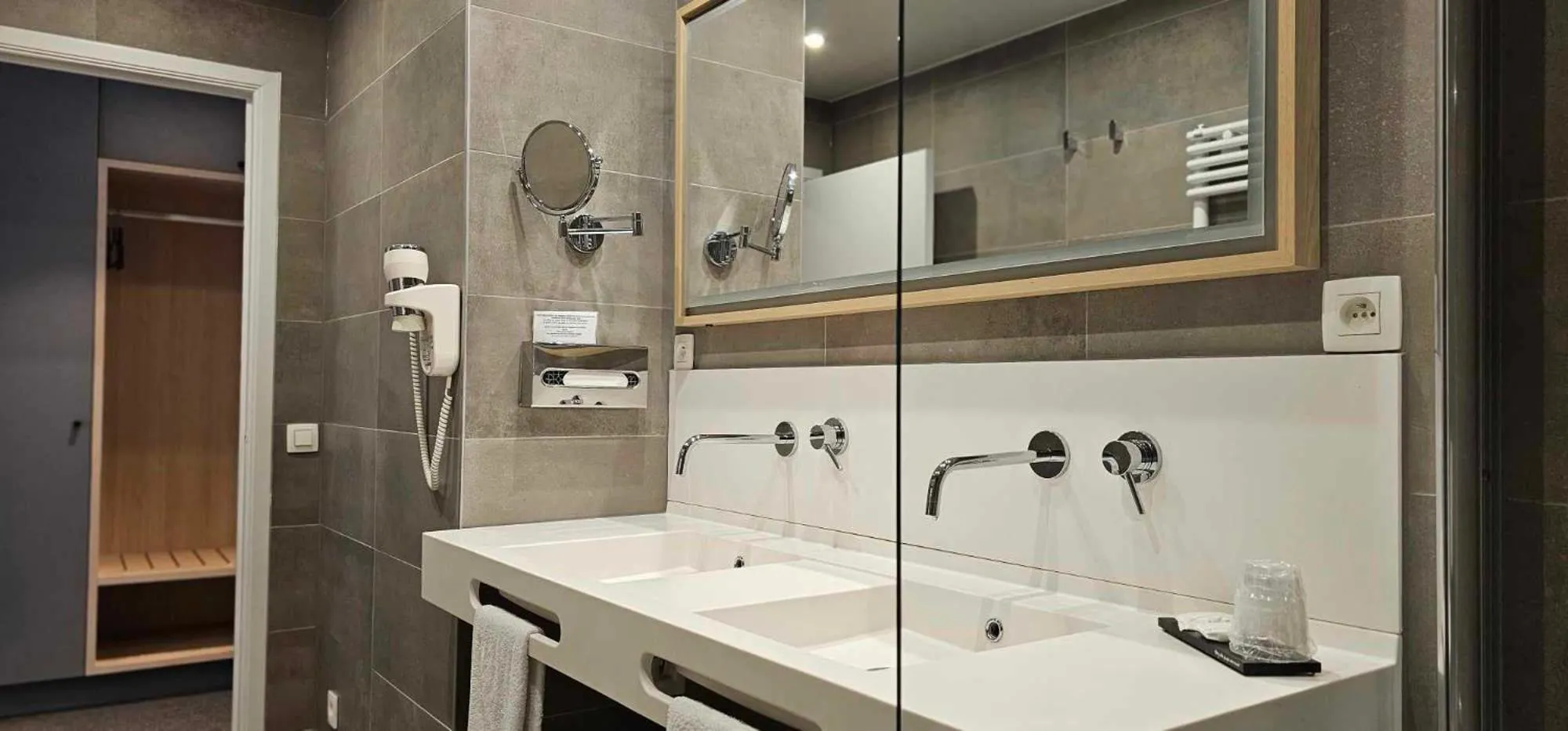 Bathroom in Hotel Les 3 Cles