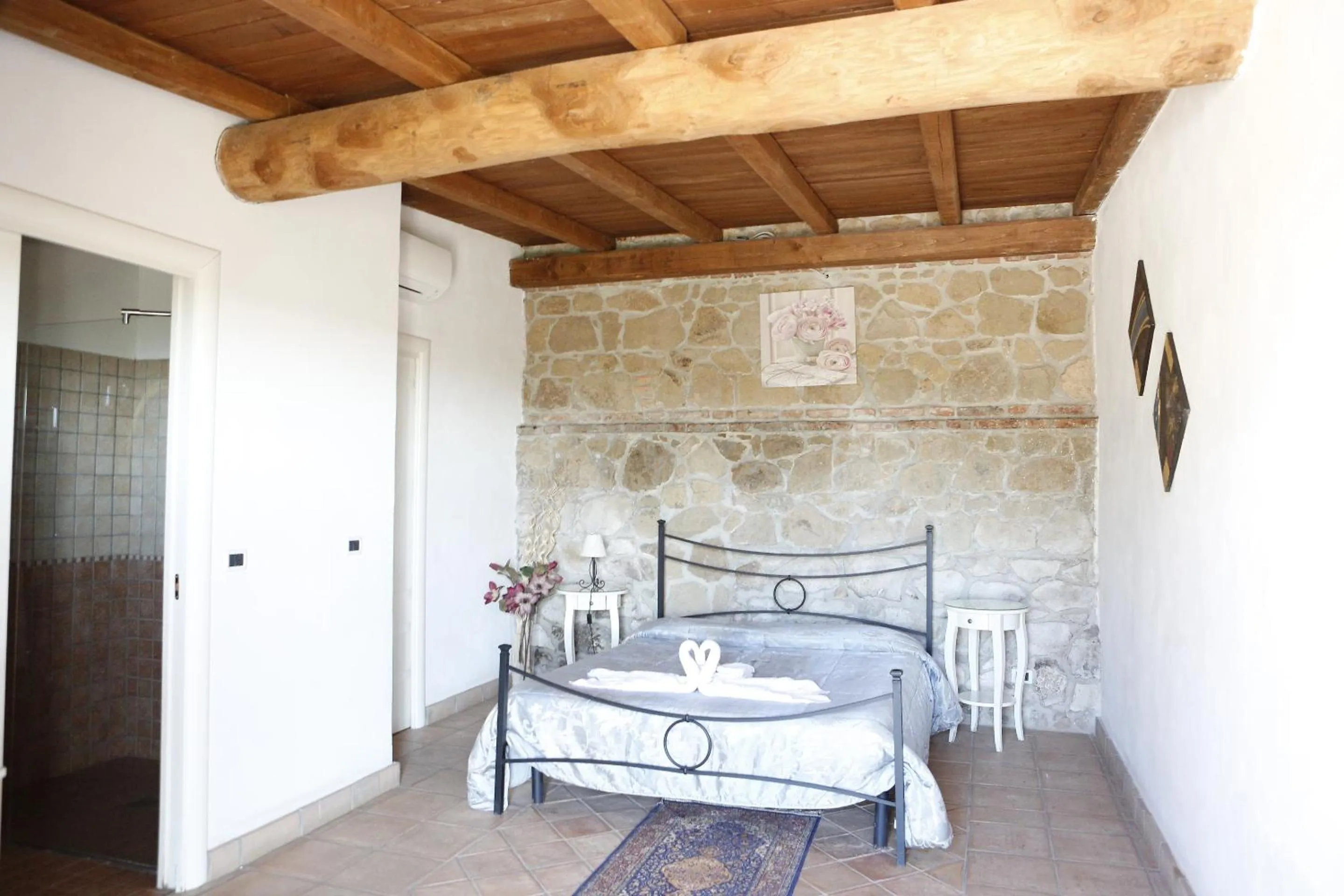 Bed in Il Borgo Ariccia Resort