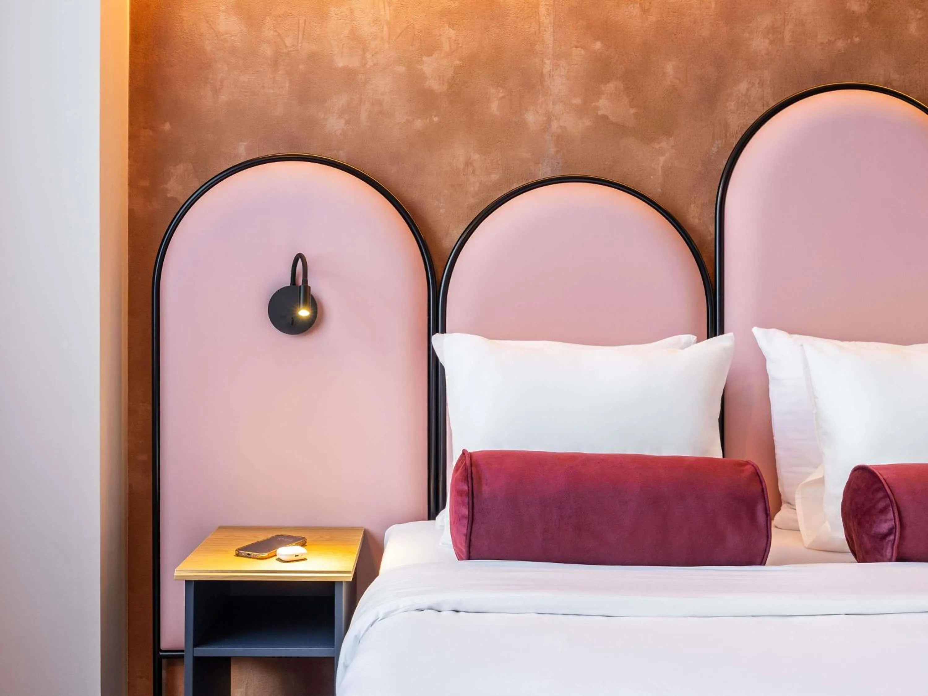 Bedroom, Bed in Hotel des Colonies Brussels by Mercure