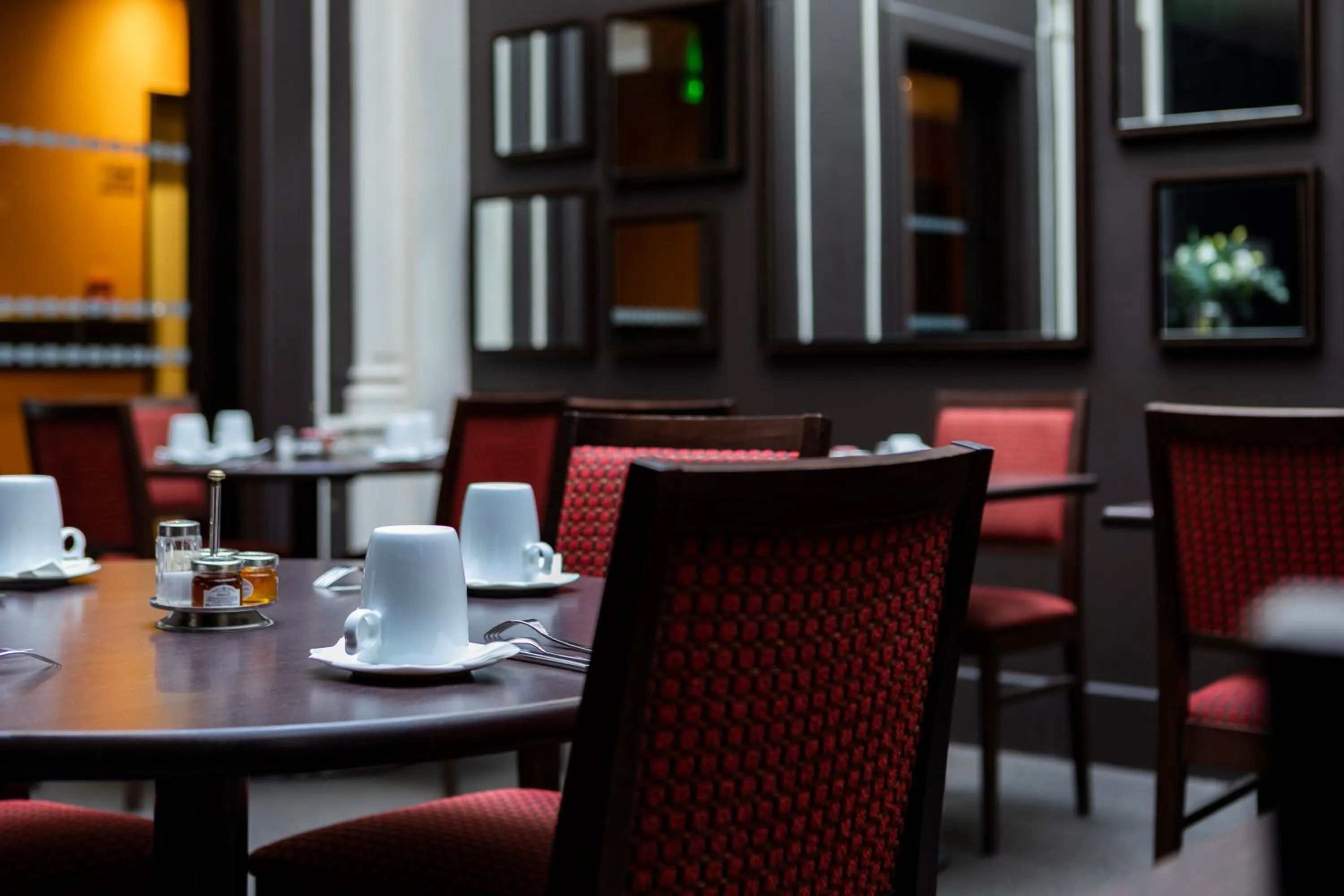 Breakfast in Escale Oceania Marseille Vieux Port