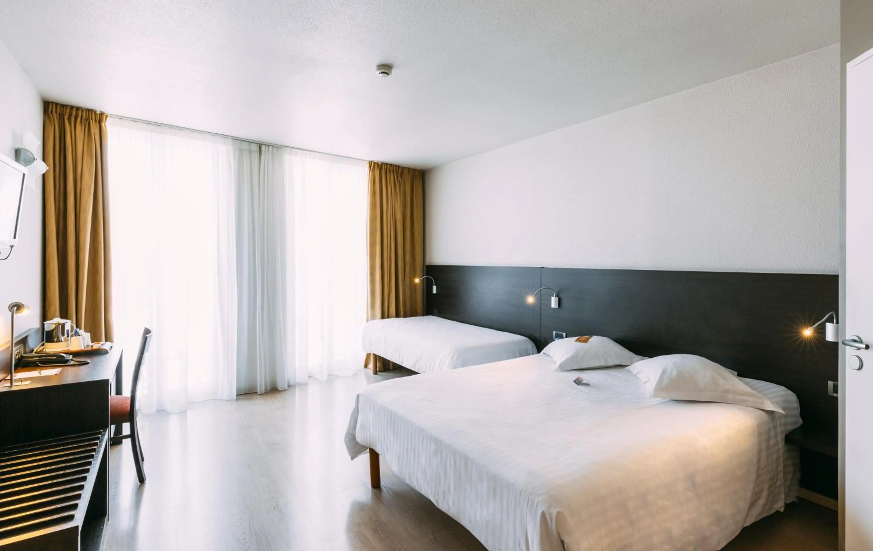 Bed in Escale Oceania Marseille Vieux Port