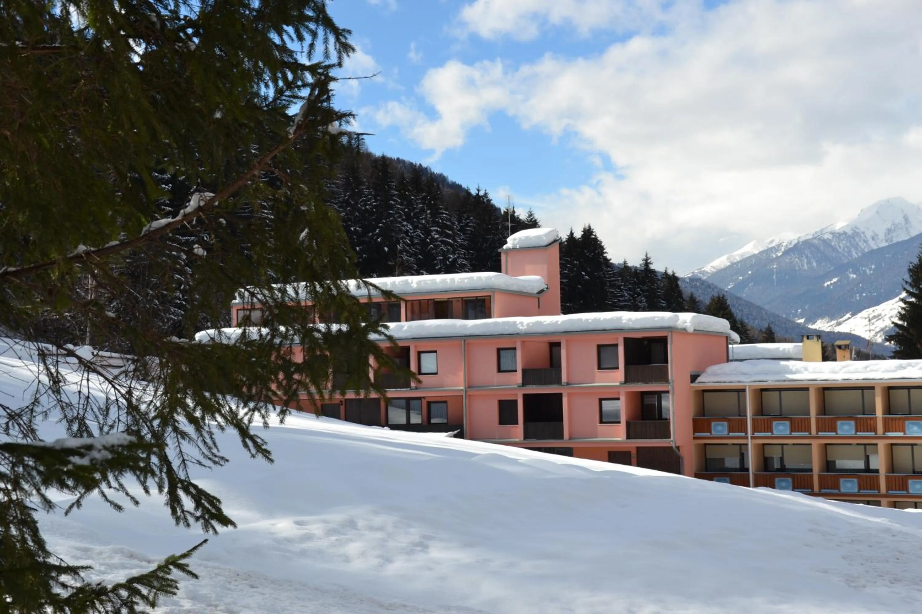 Residence Garden Appartamenti Solandra