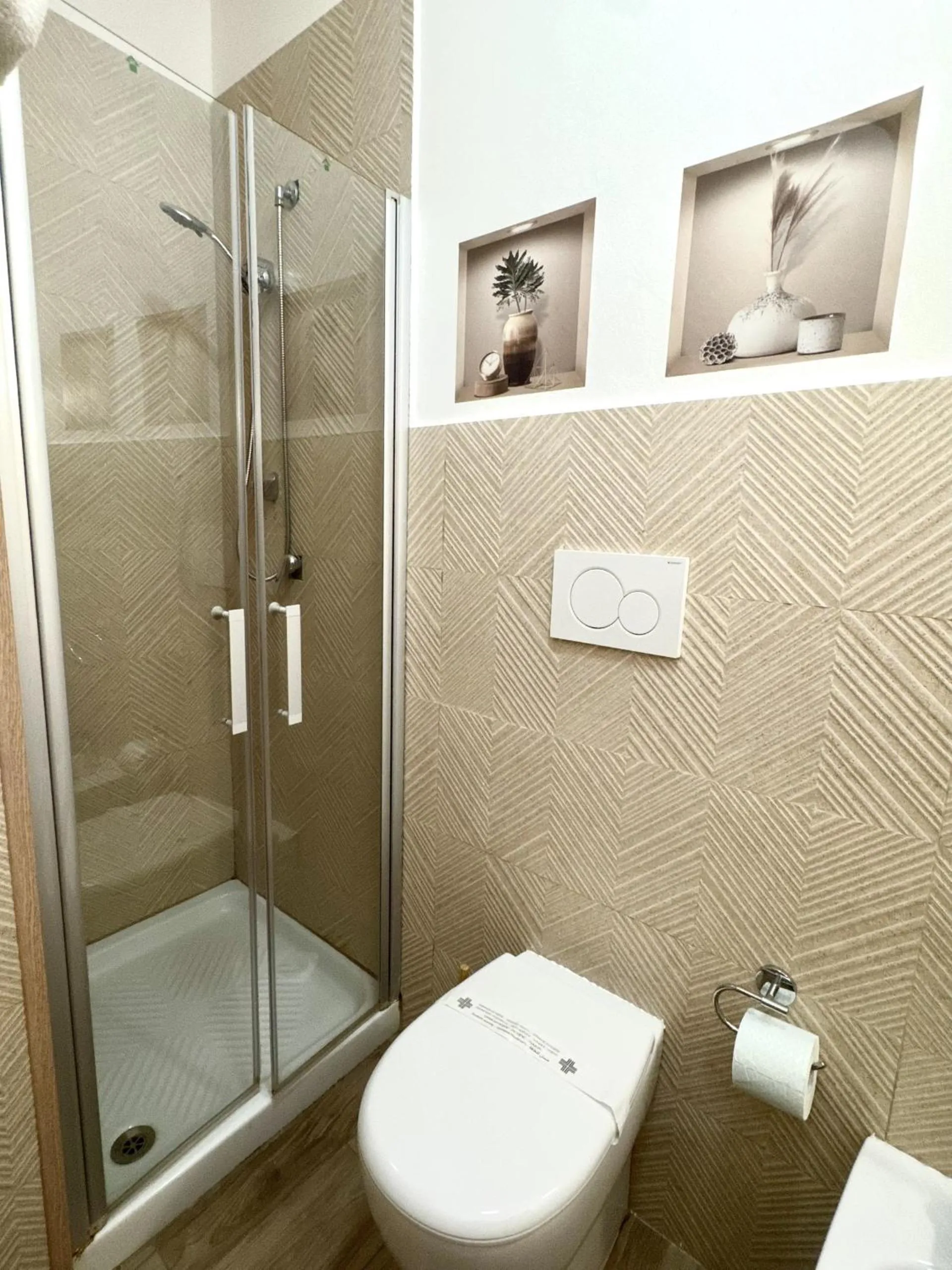 Shower in Hotel Masseria Marziale