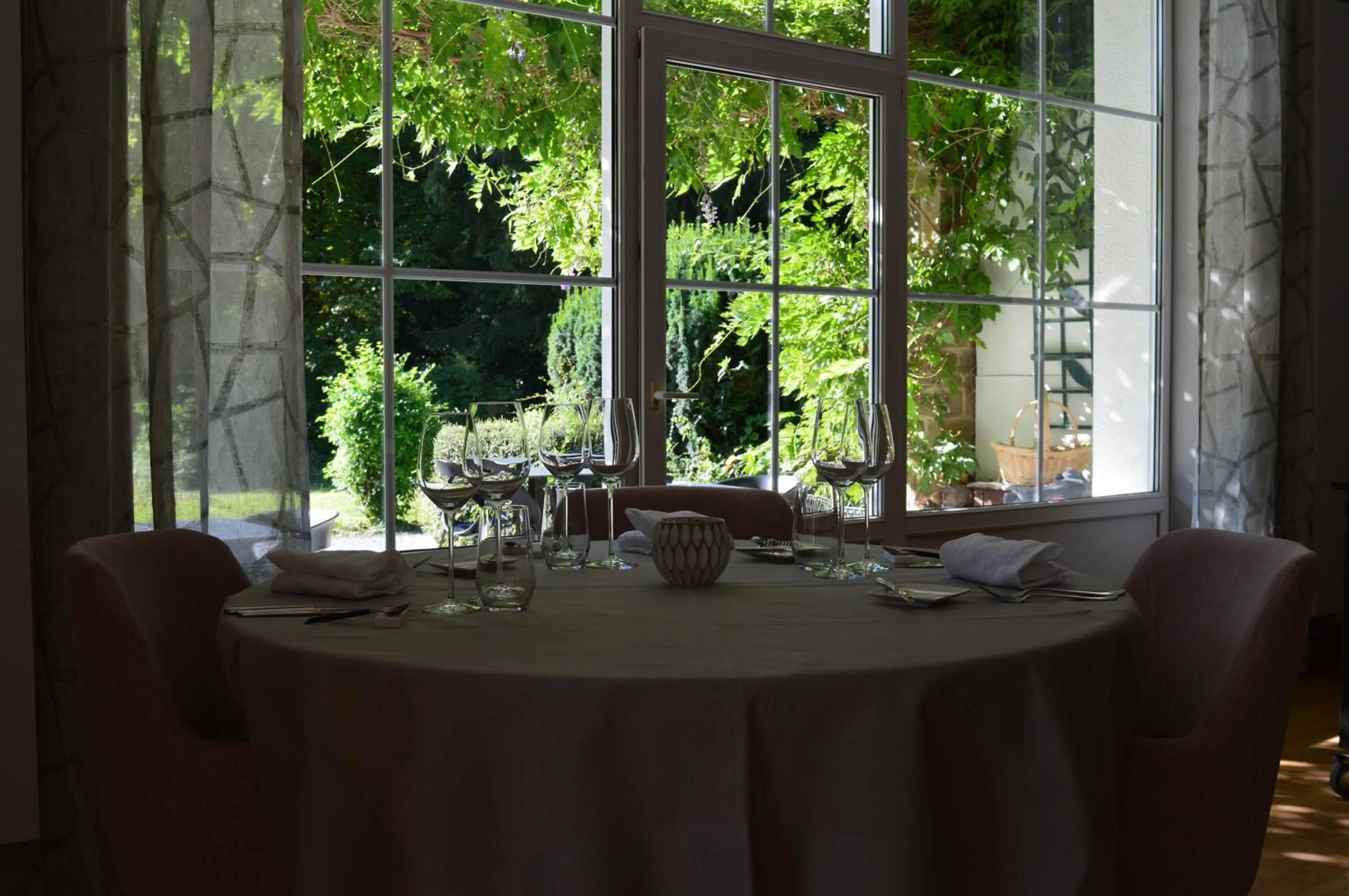 Restaurant/places to eat in Hotel La Heid des Pairs