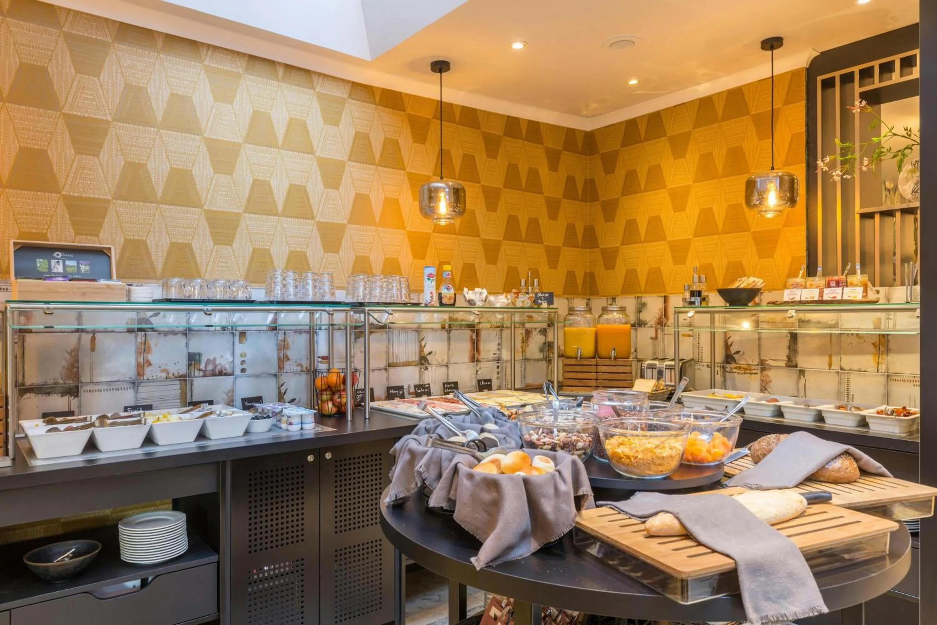 Buffet breakfast in Leonardo Hotel Antwerp The Plaza