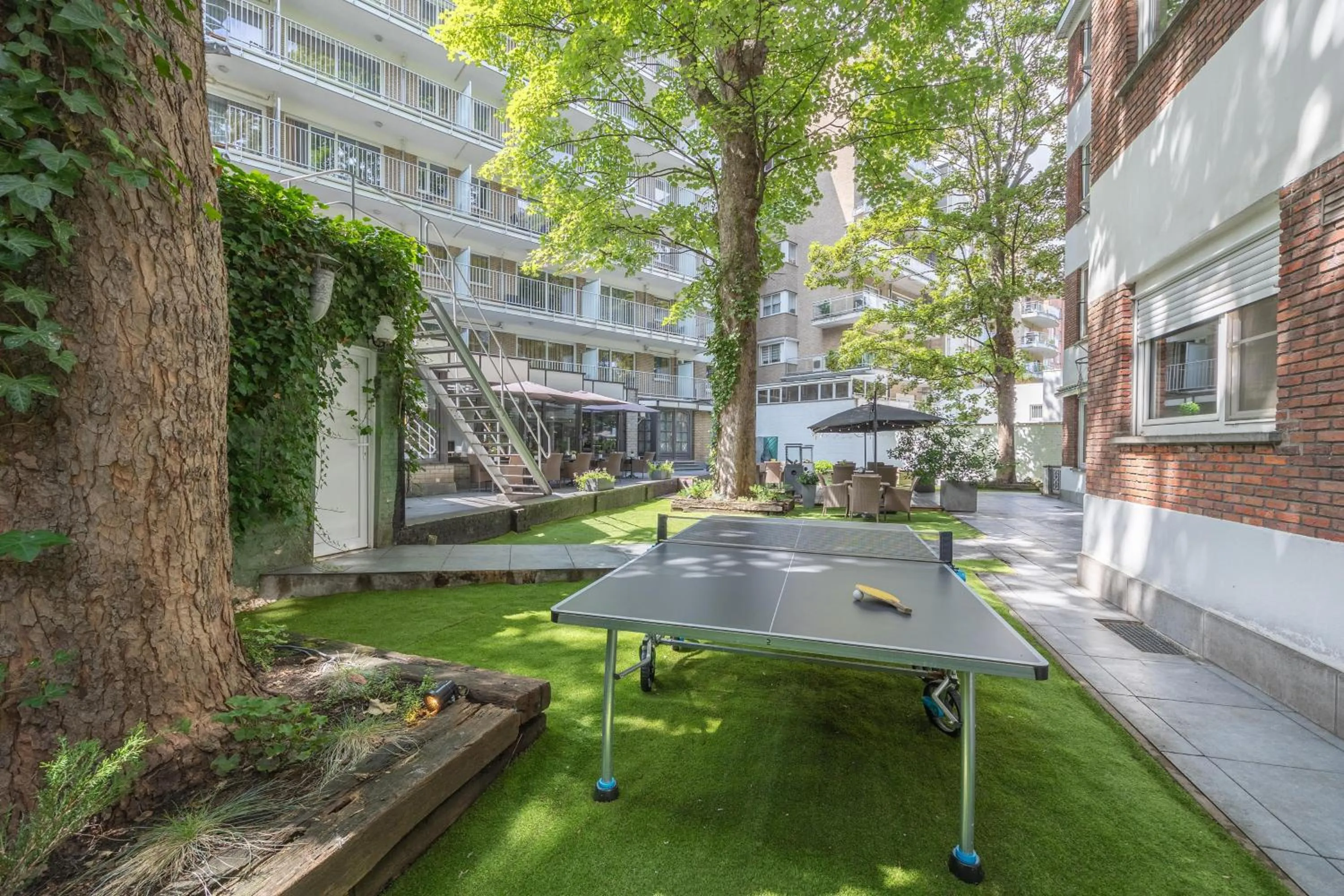 Garden in Leonardo Hotel Antwerp The Plaza