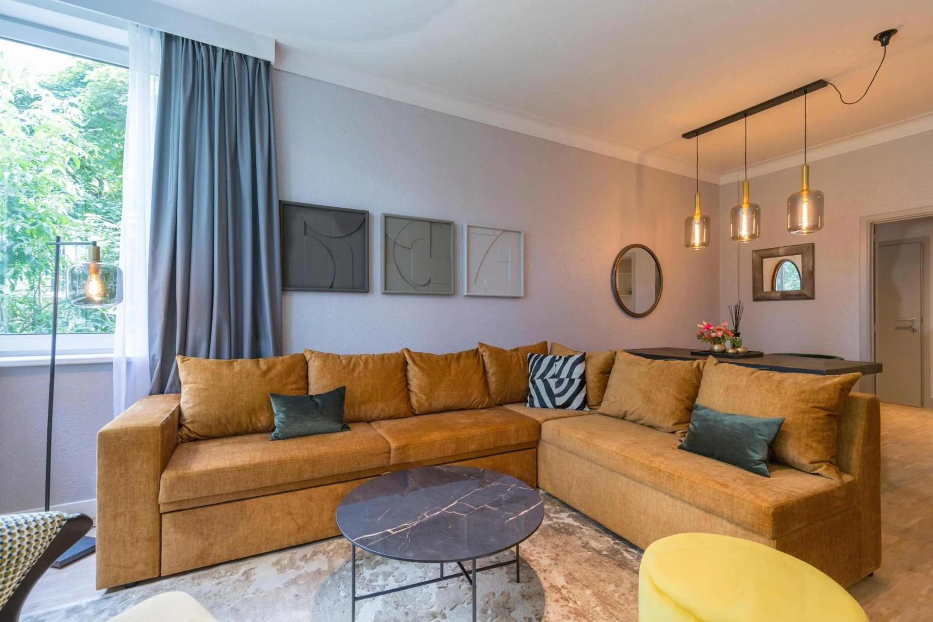 Living room in Leonardo Hotel Antwerp The Plaza