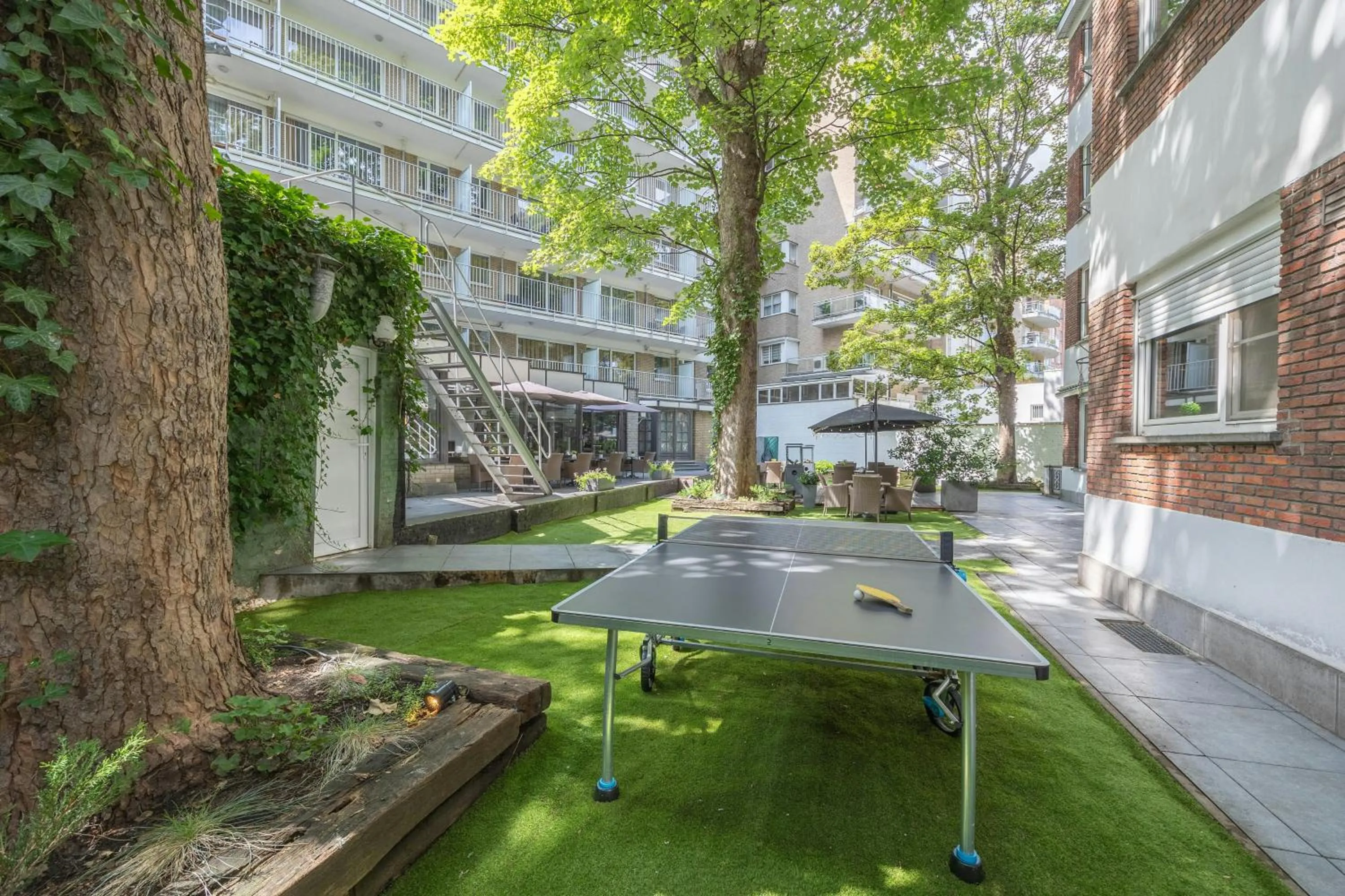 Garden in Leonardo Hotel Antwerp The Plaza