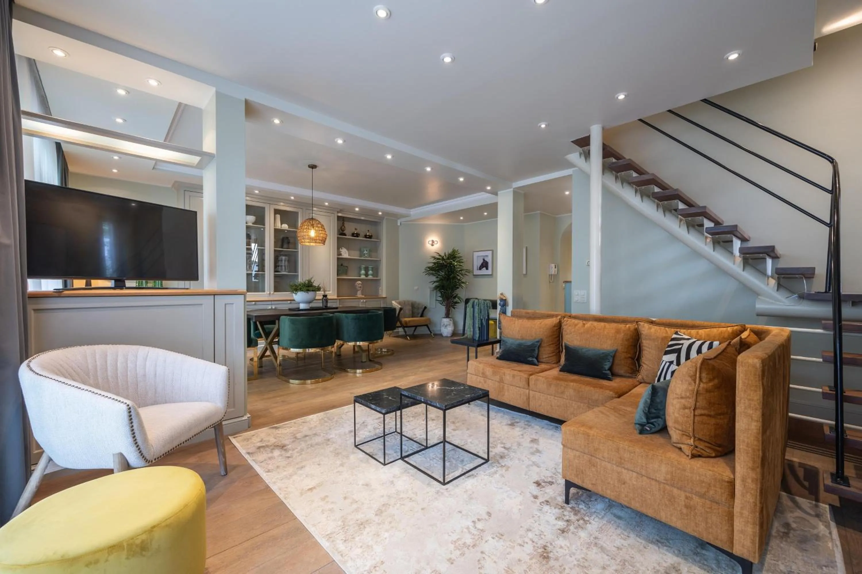 Living room in Leonardo Hotel Antwerp The Plaza