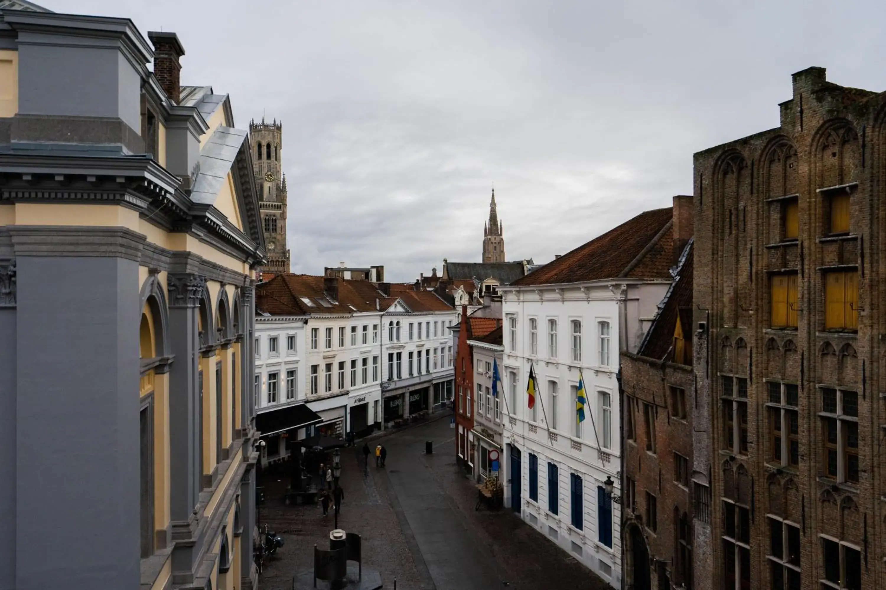 Budget Double Room in Hotel du Théâtre Budget Double Room in Hotel du Théâtre