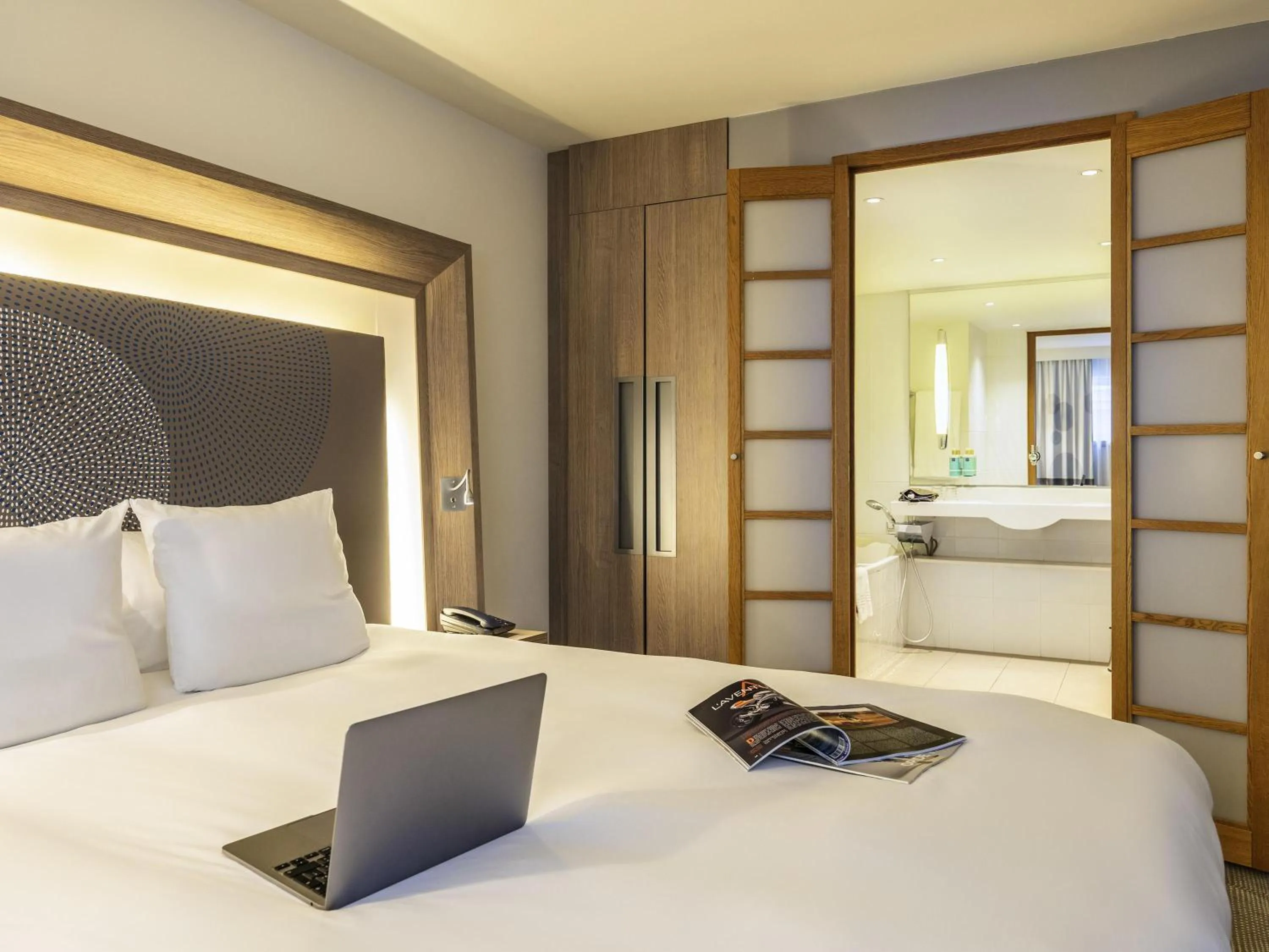 Bedroom, Bed in Novotel Mechelen Centrum