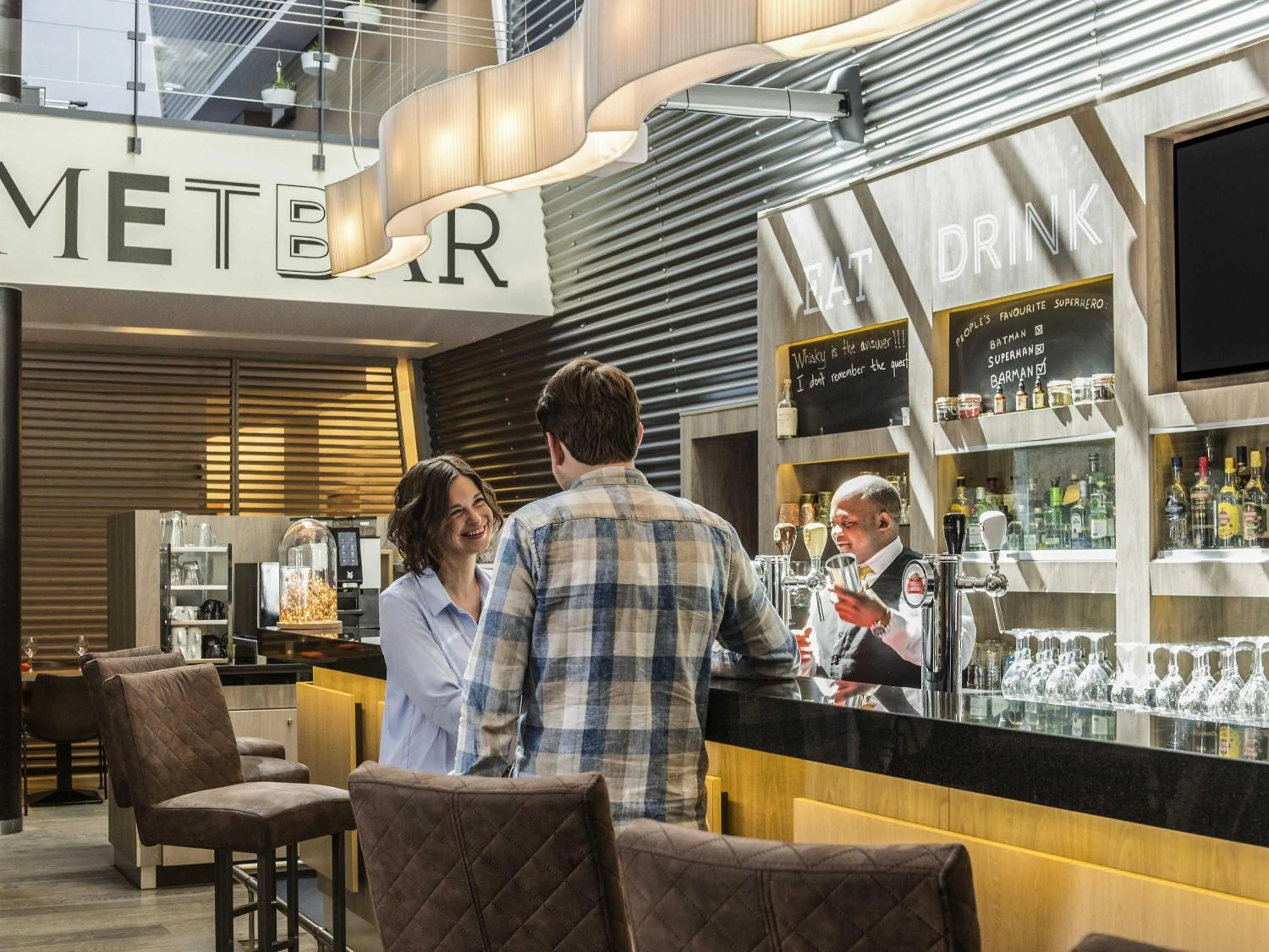 Lounge or bar in Novotel Mechelen Centrum