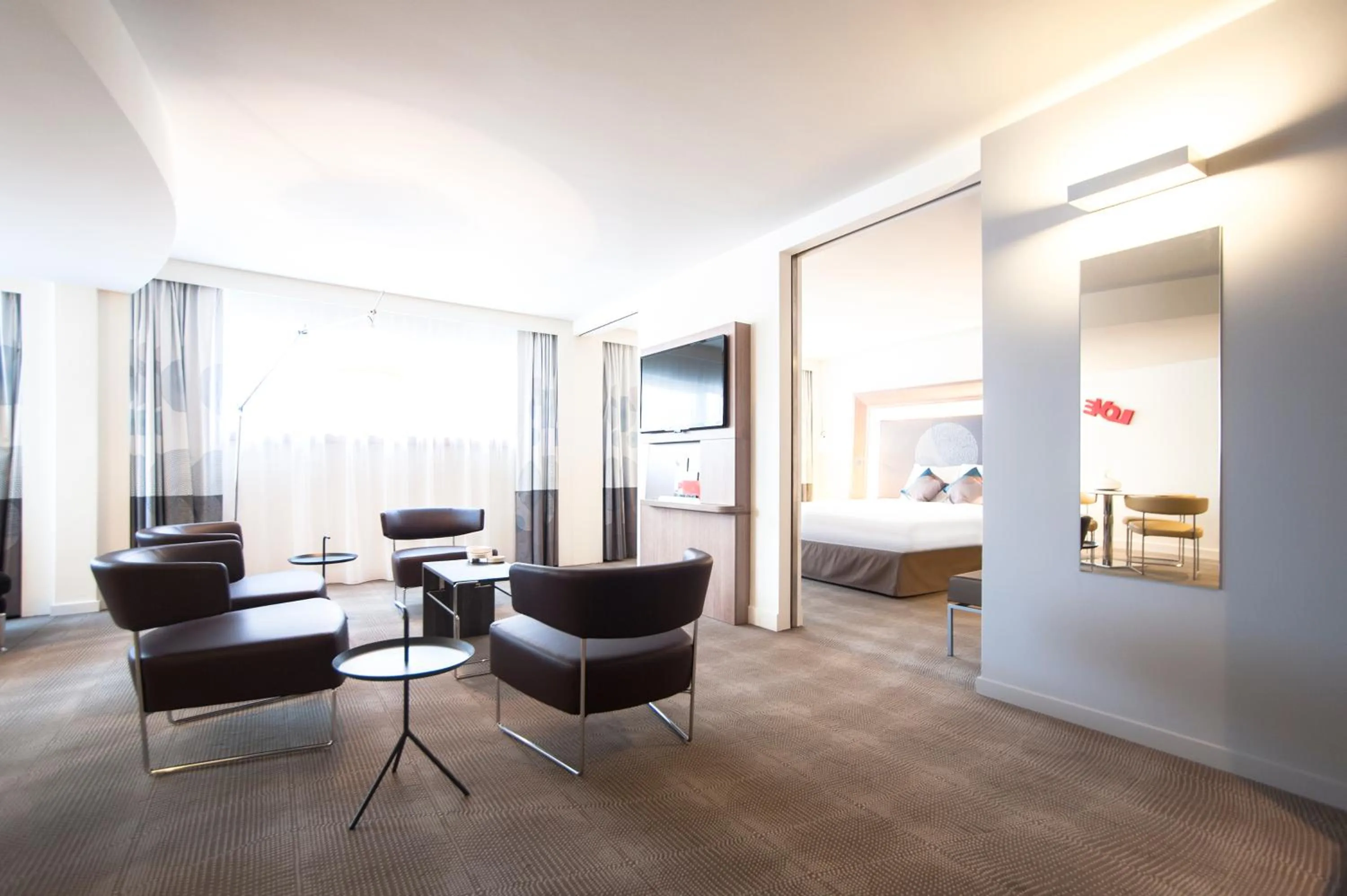 TV and multimedia, Bed in Novotel Mechelen Centrum