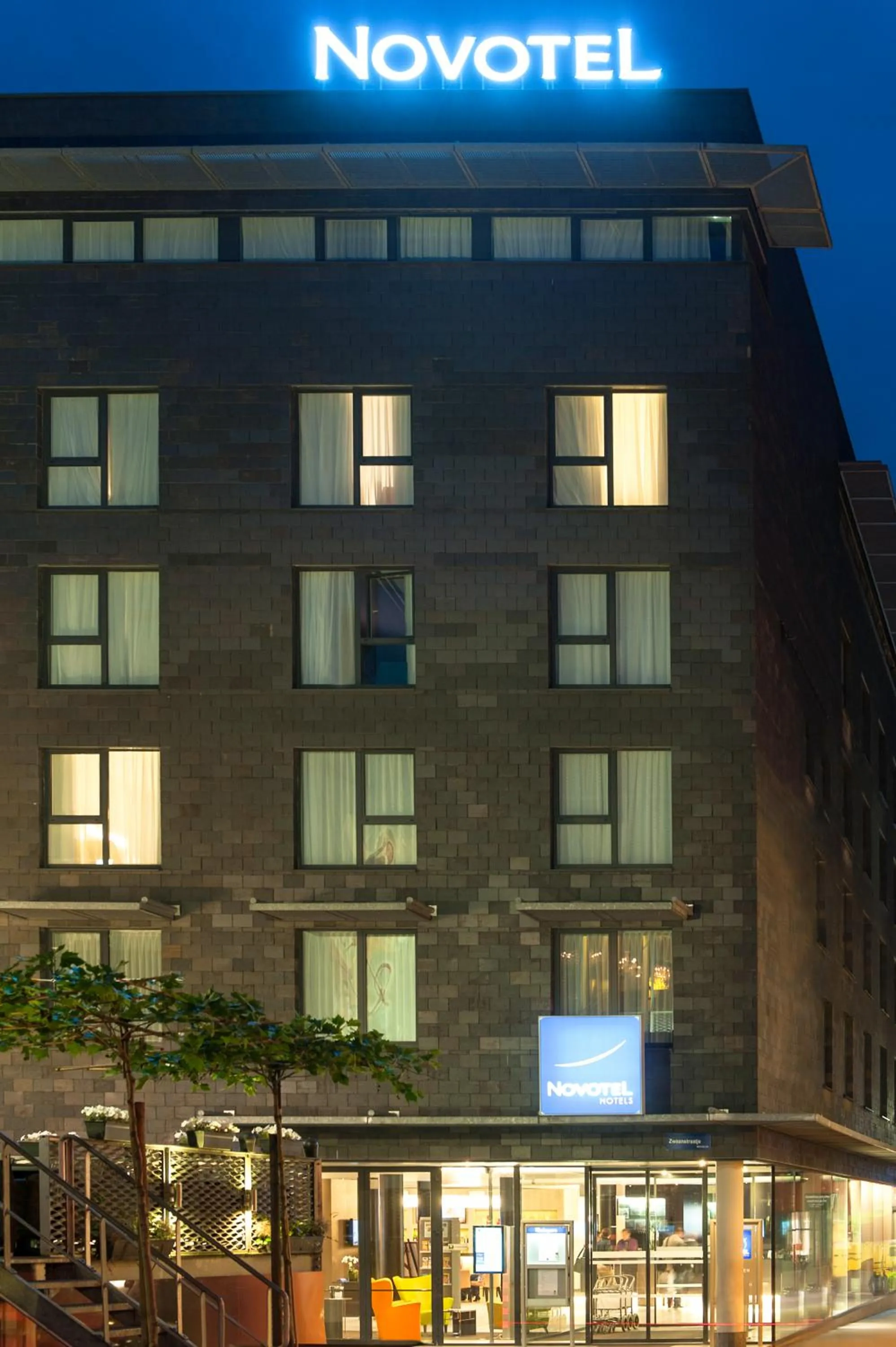 Facade/entrance in Novotel Mechelen Centrum