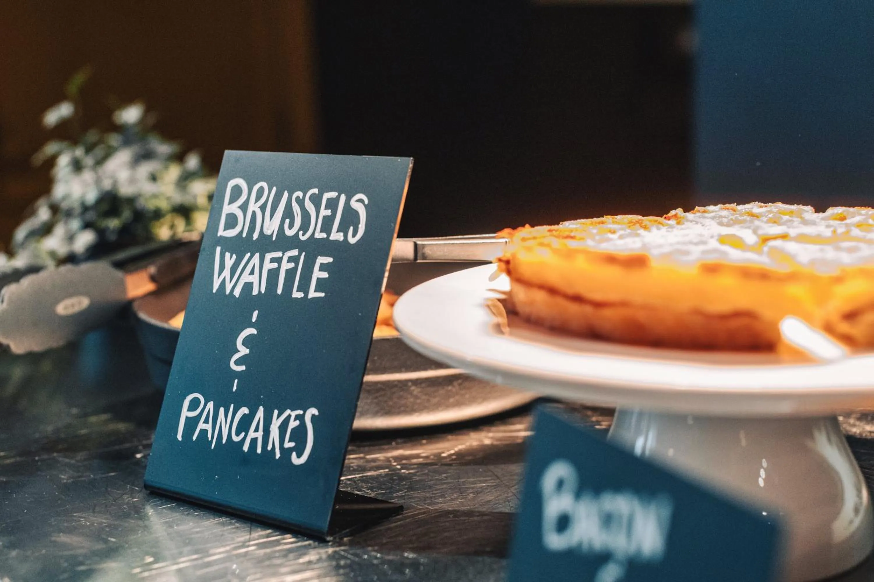 Food and drinks in Zoom Hotel