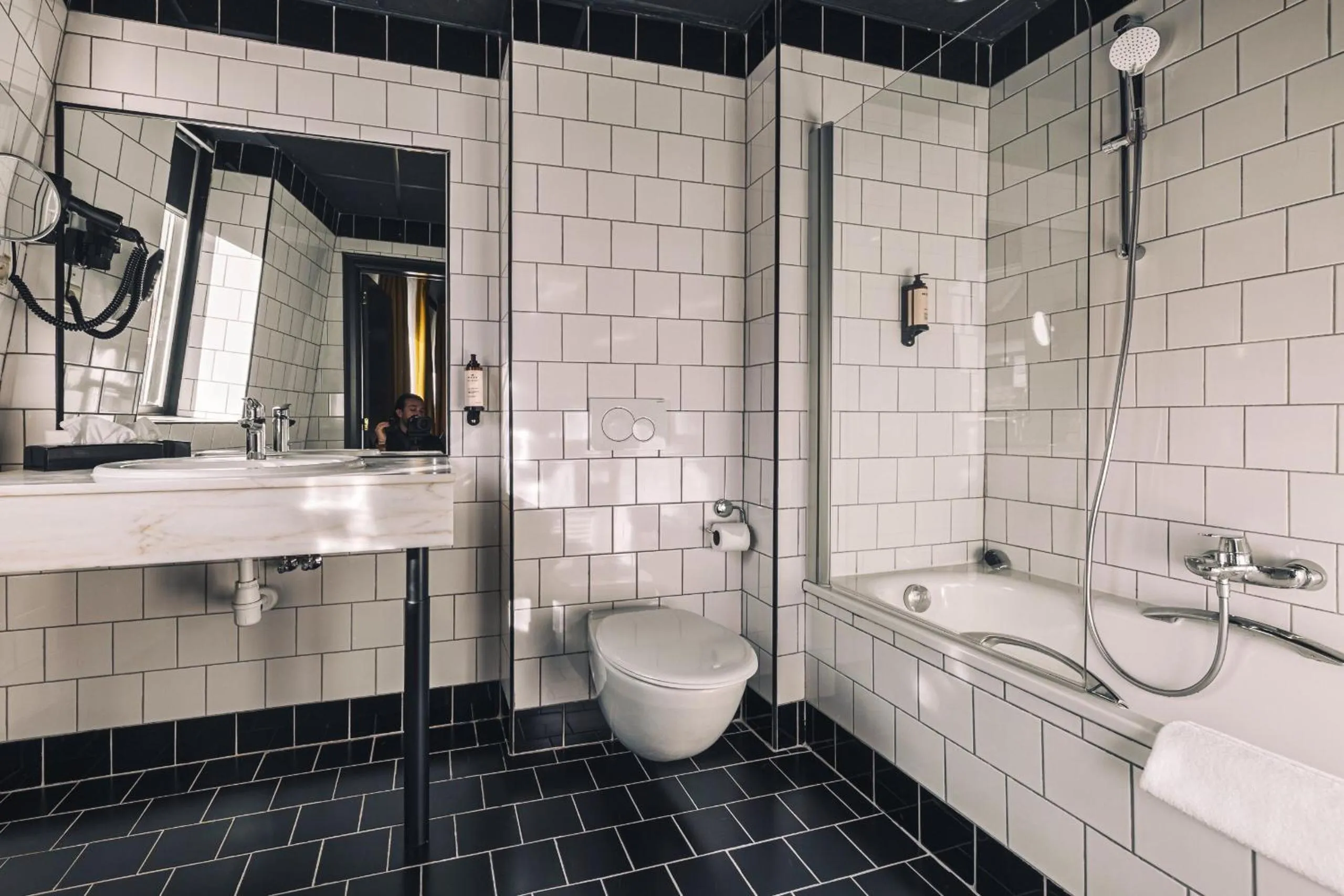 Toilet in Zoom Hotel