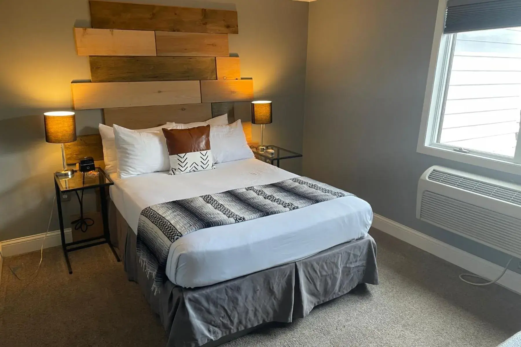 Small Double or Twin Room in Hotel Rapids Small Double or Twin Room in Hotel Rapids