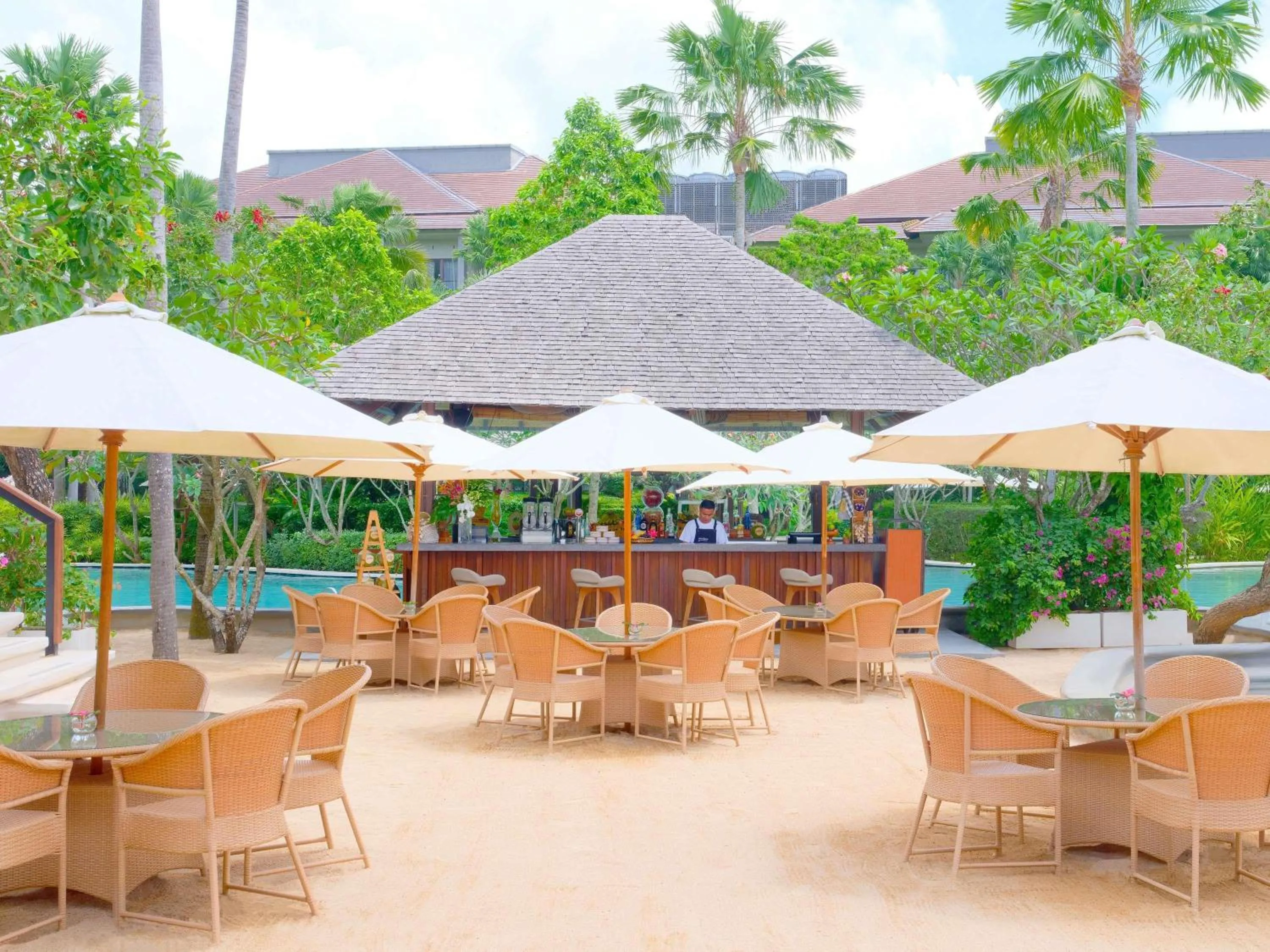 Lounge or bar in Mövenpick Resort & Spa Jimbaran Bali