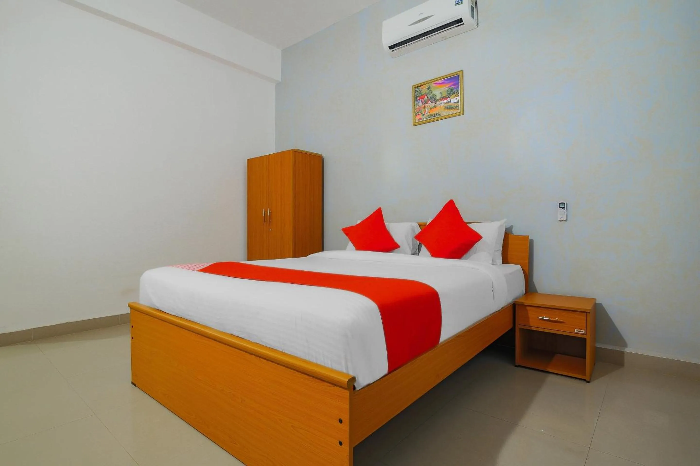 Bedroom, Bed in Super Hotel O The Goan Courtyard