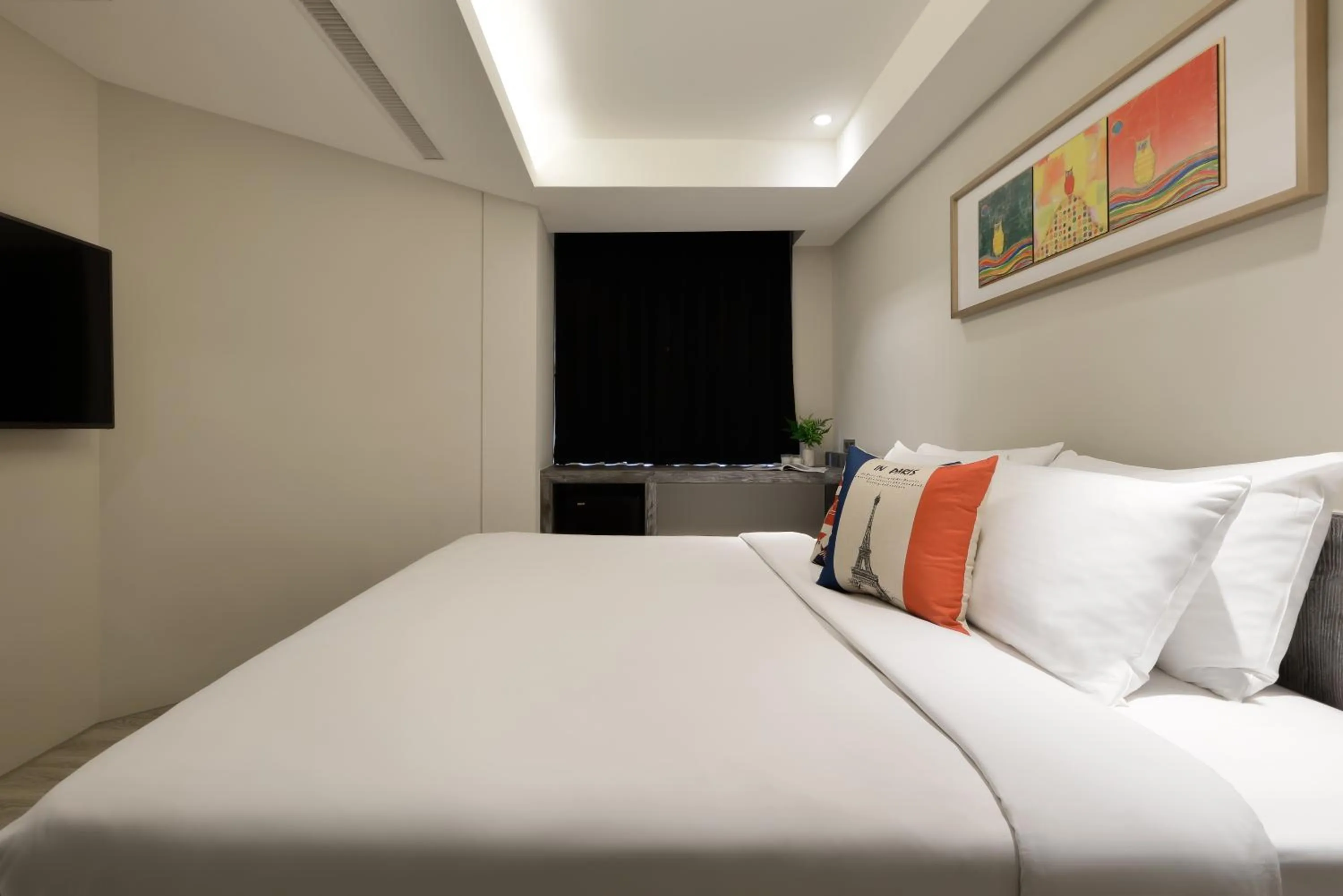 Bed in Taichung Amour Hotel