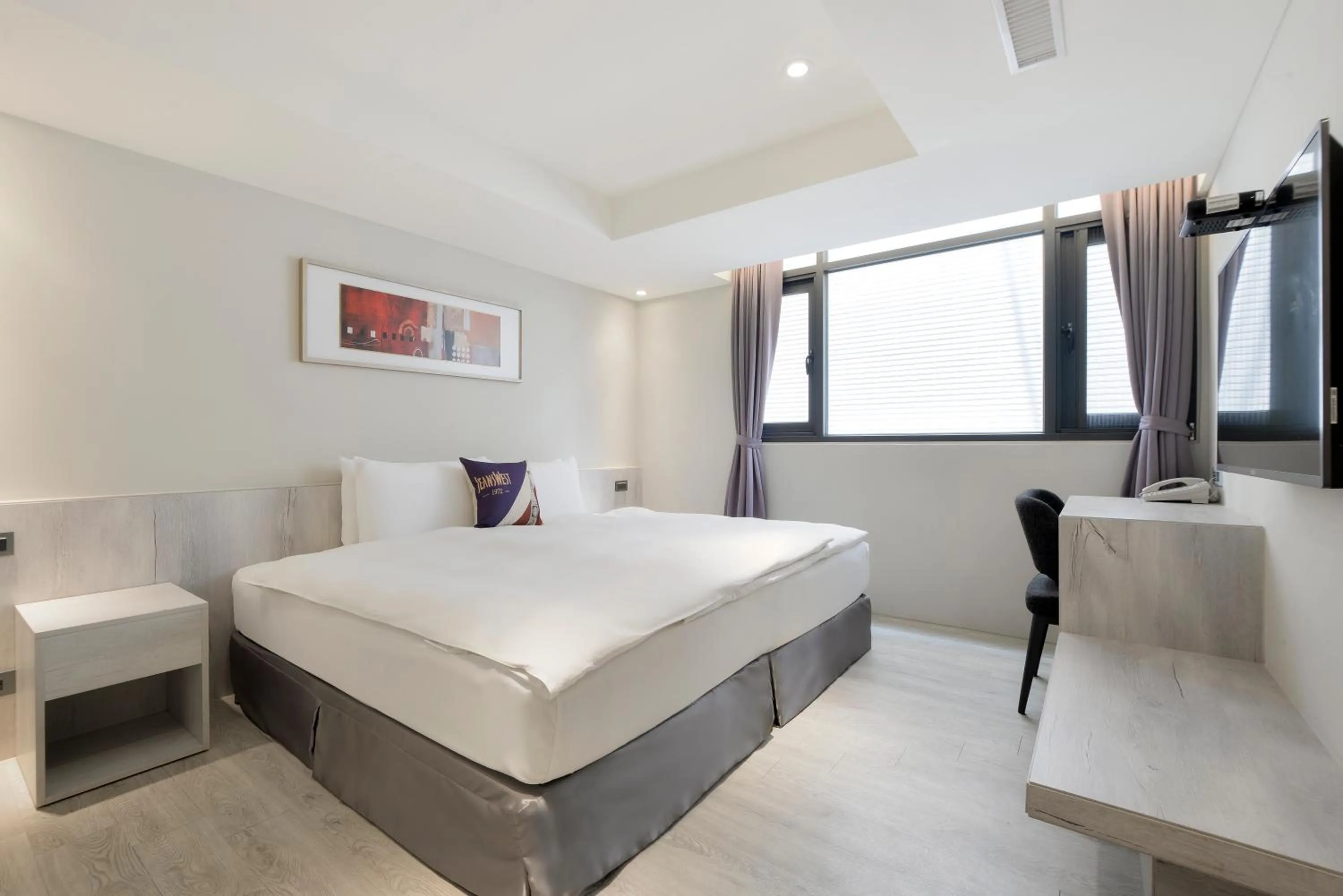 Bed in Taichung Amour Hotel