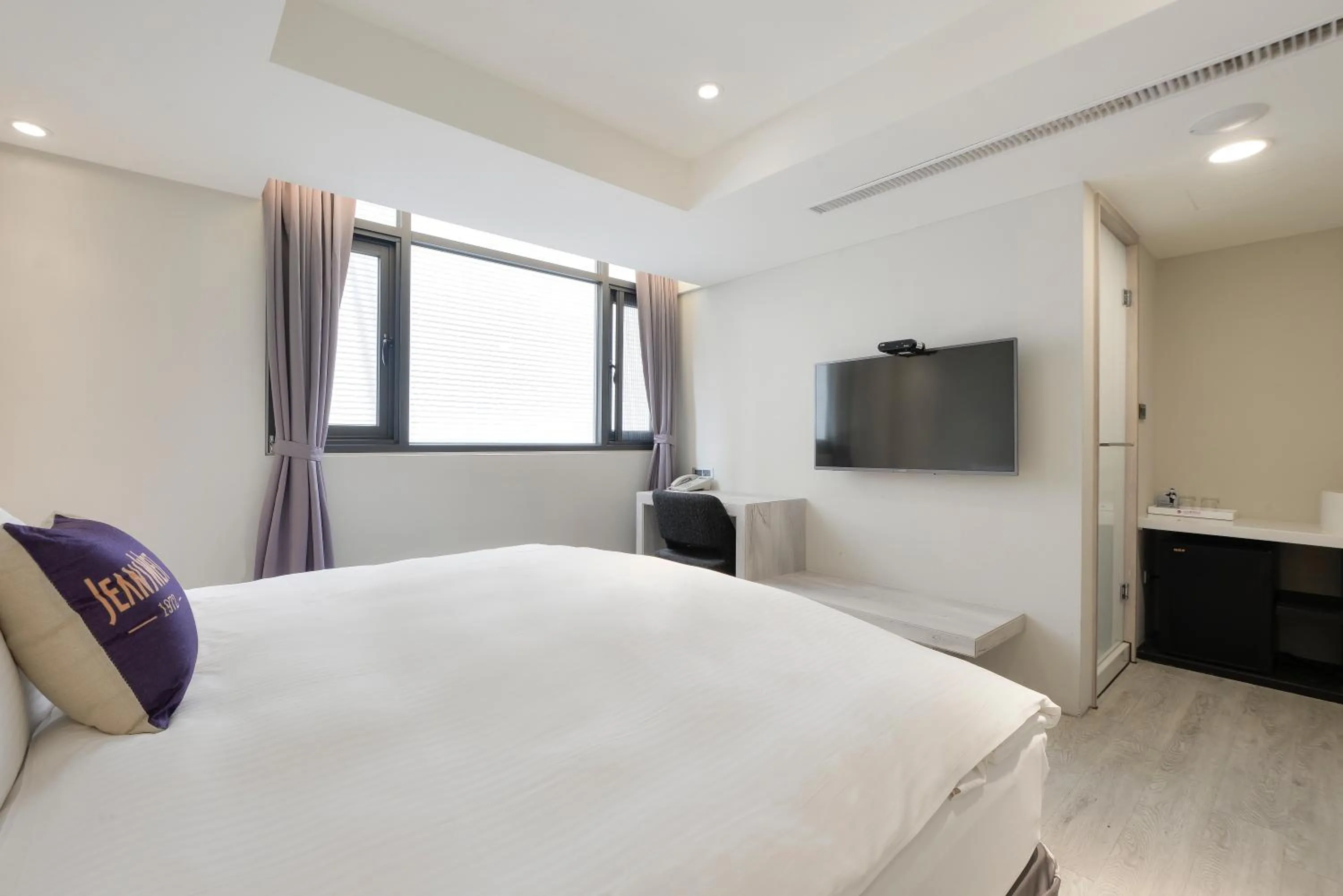 Bed in Taichung Amour Hotel