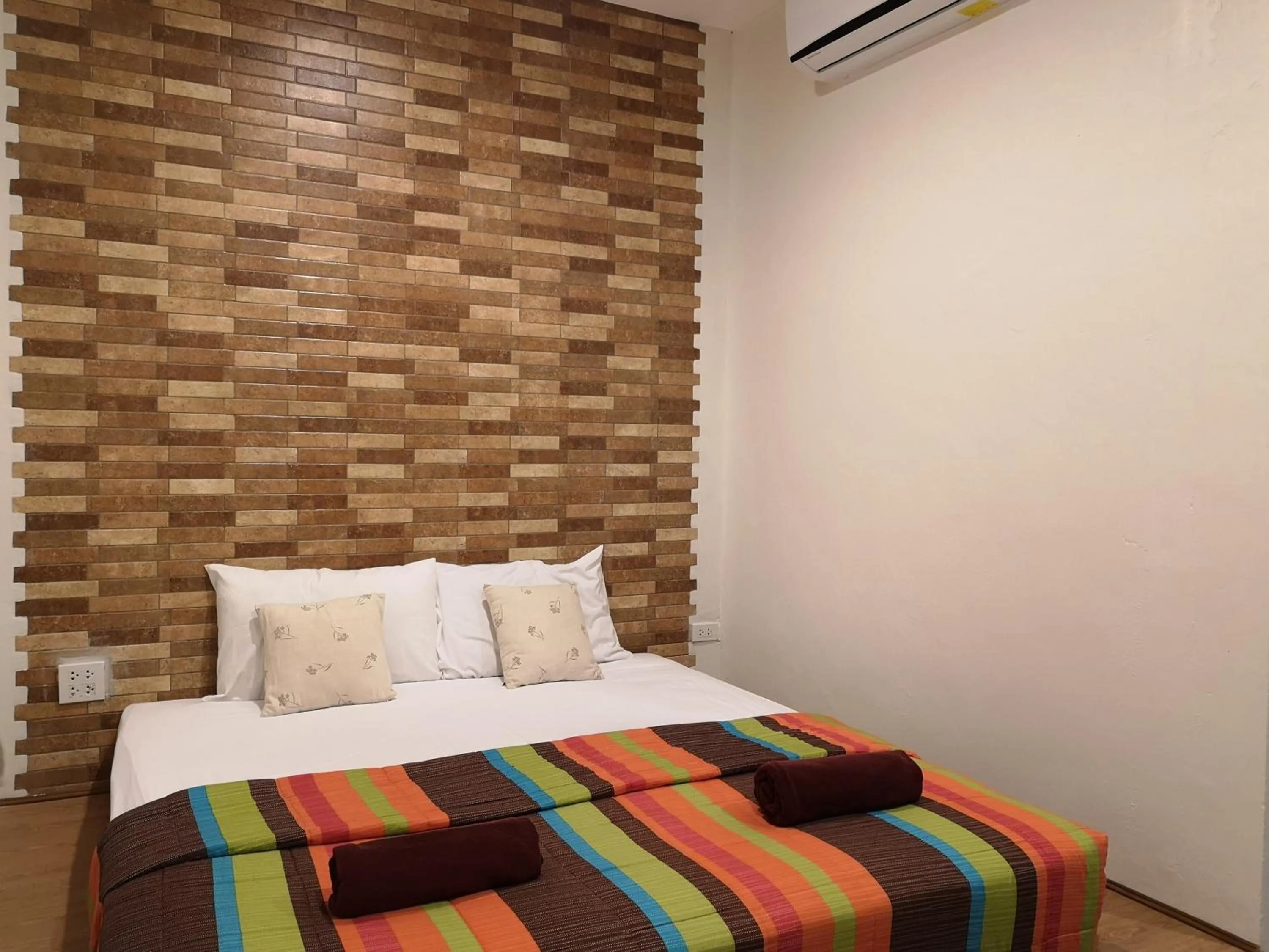 Bed in Samed Your House