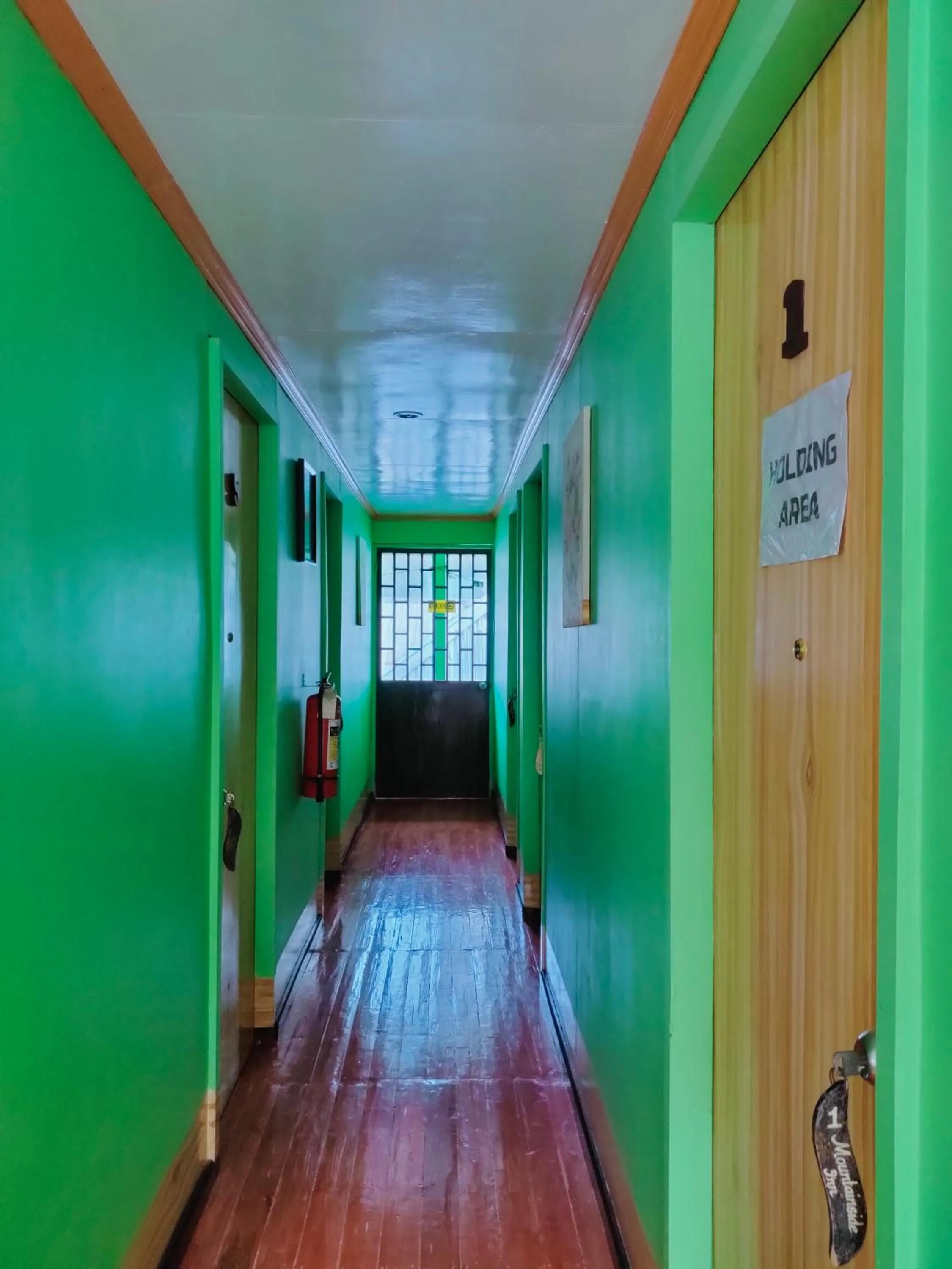 Patio in Mountain Side Inn