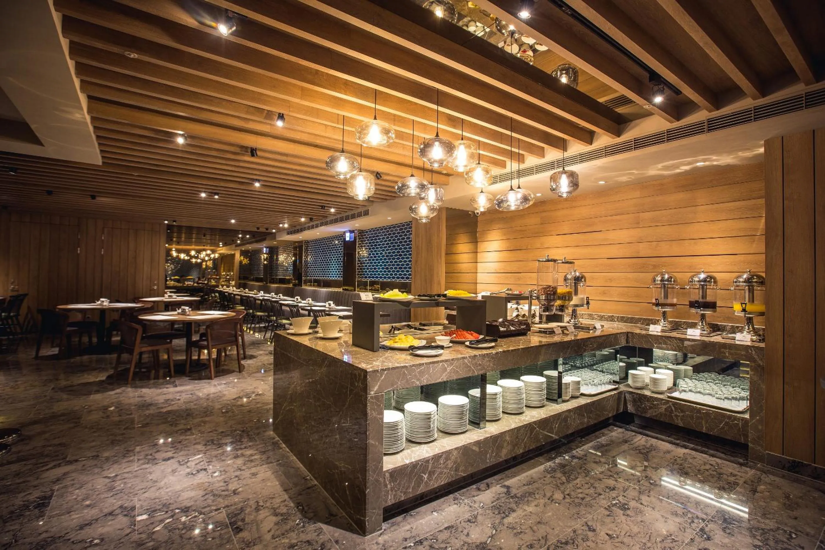 Restaurant/places to eat in Airline Inn - Kaohsiung Station