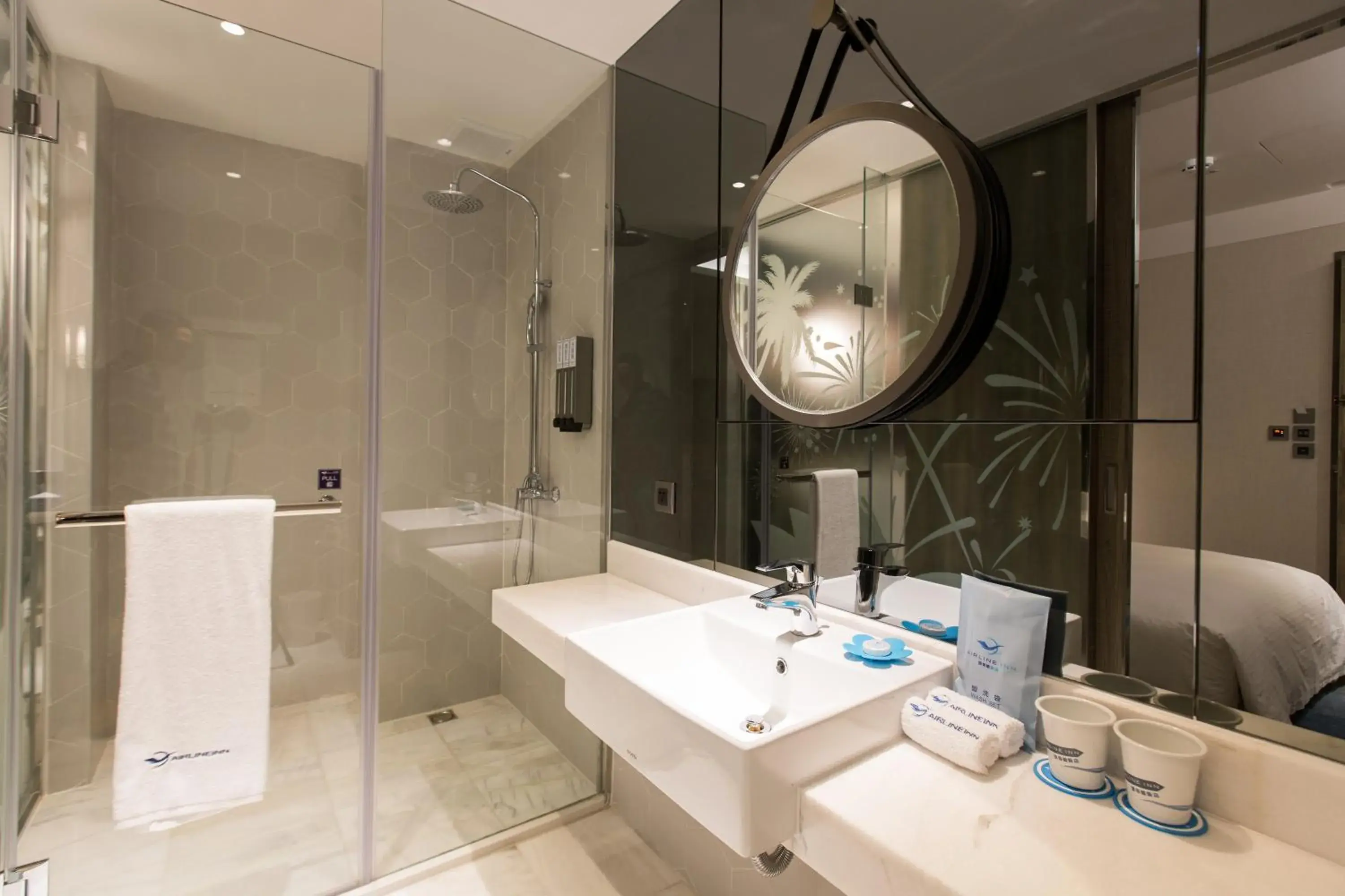 Standard Double Room with no Window in Airline Inn - Kaohsiung Station Standard Double Room with no Window in Airline Inn - Kaohsiung Station