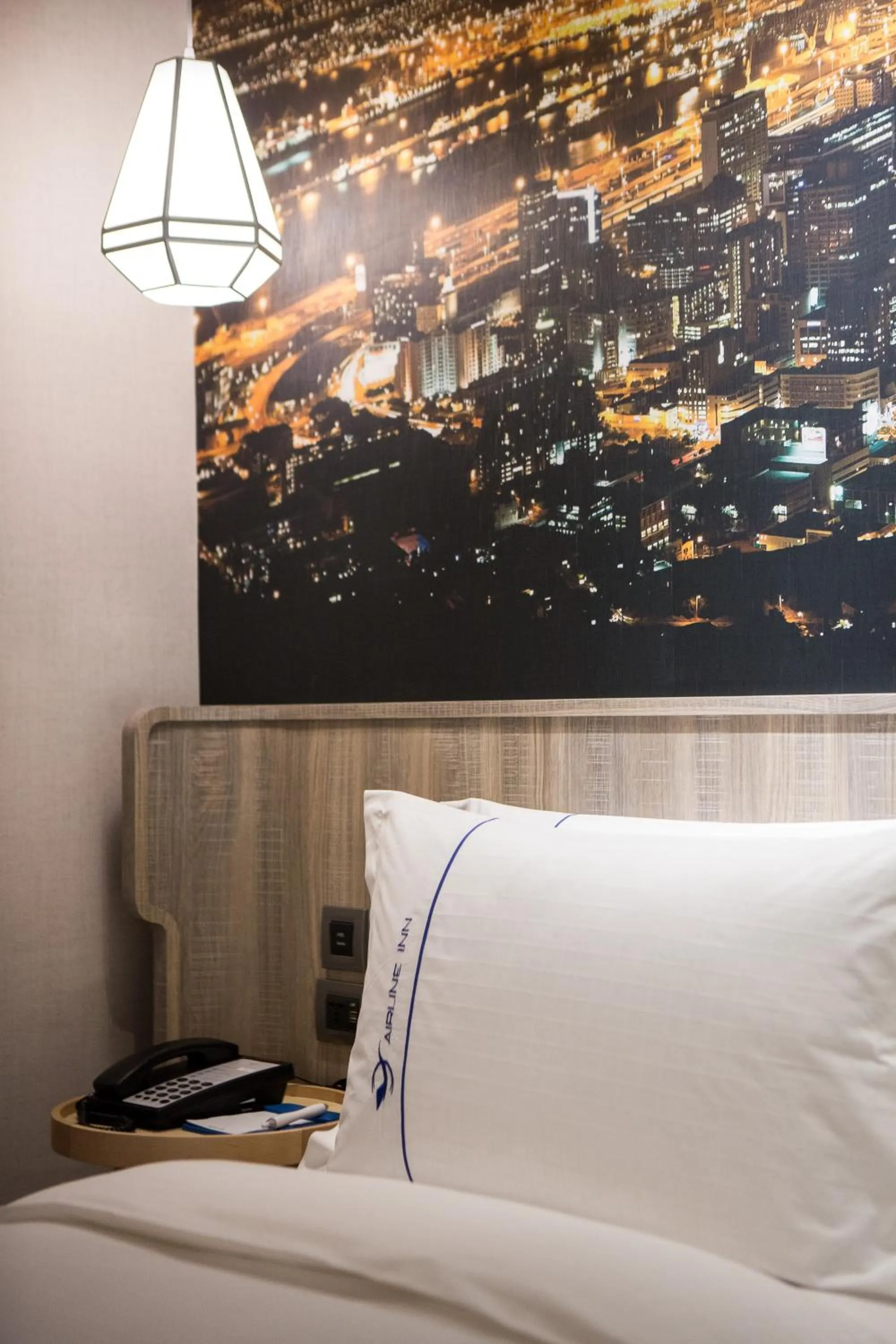 Bed in Airline Inn - Kaohsiung Station