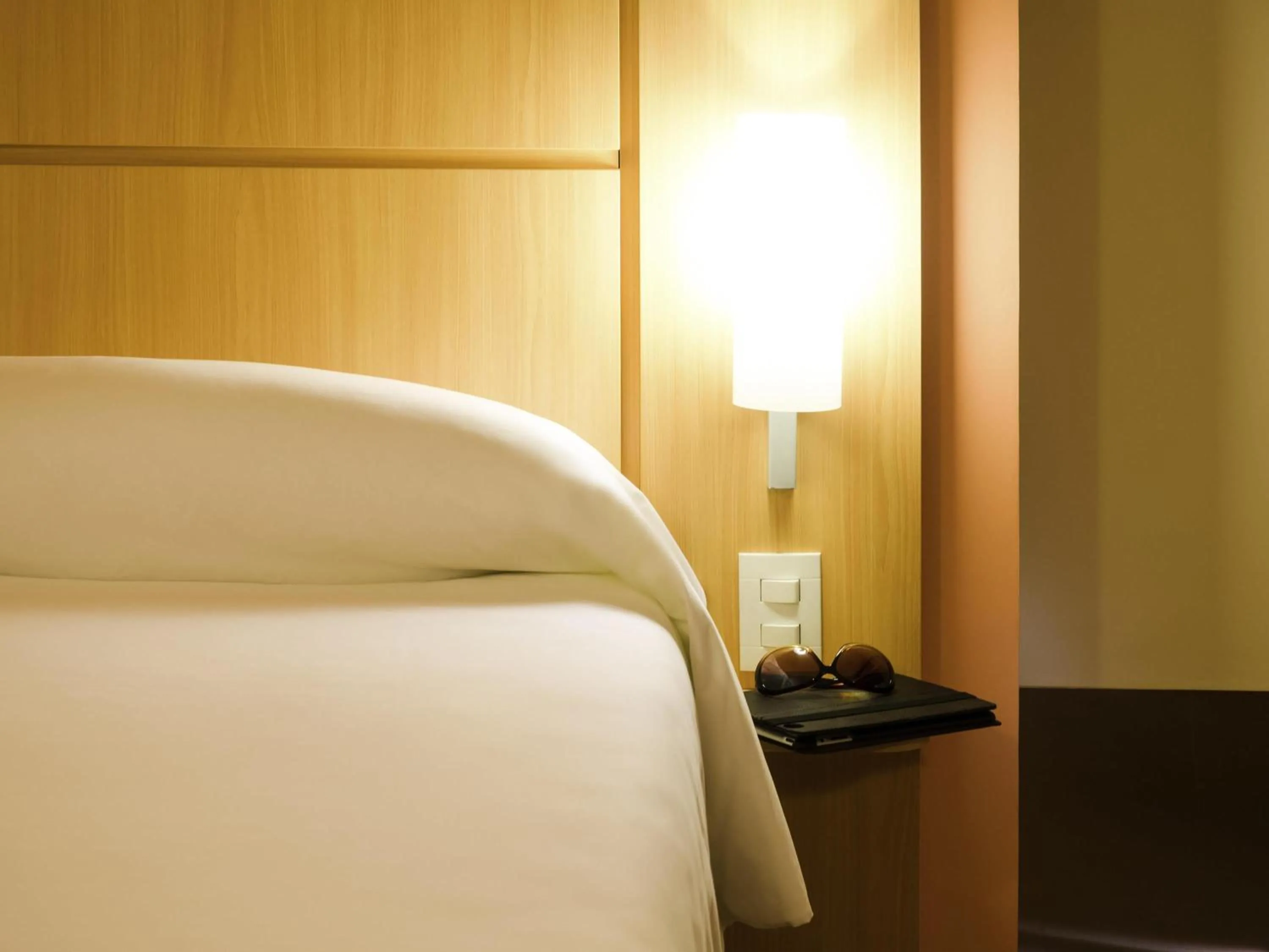 Bedroom, Bed in ibis Recife Boa Viagem