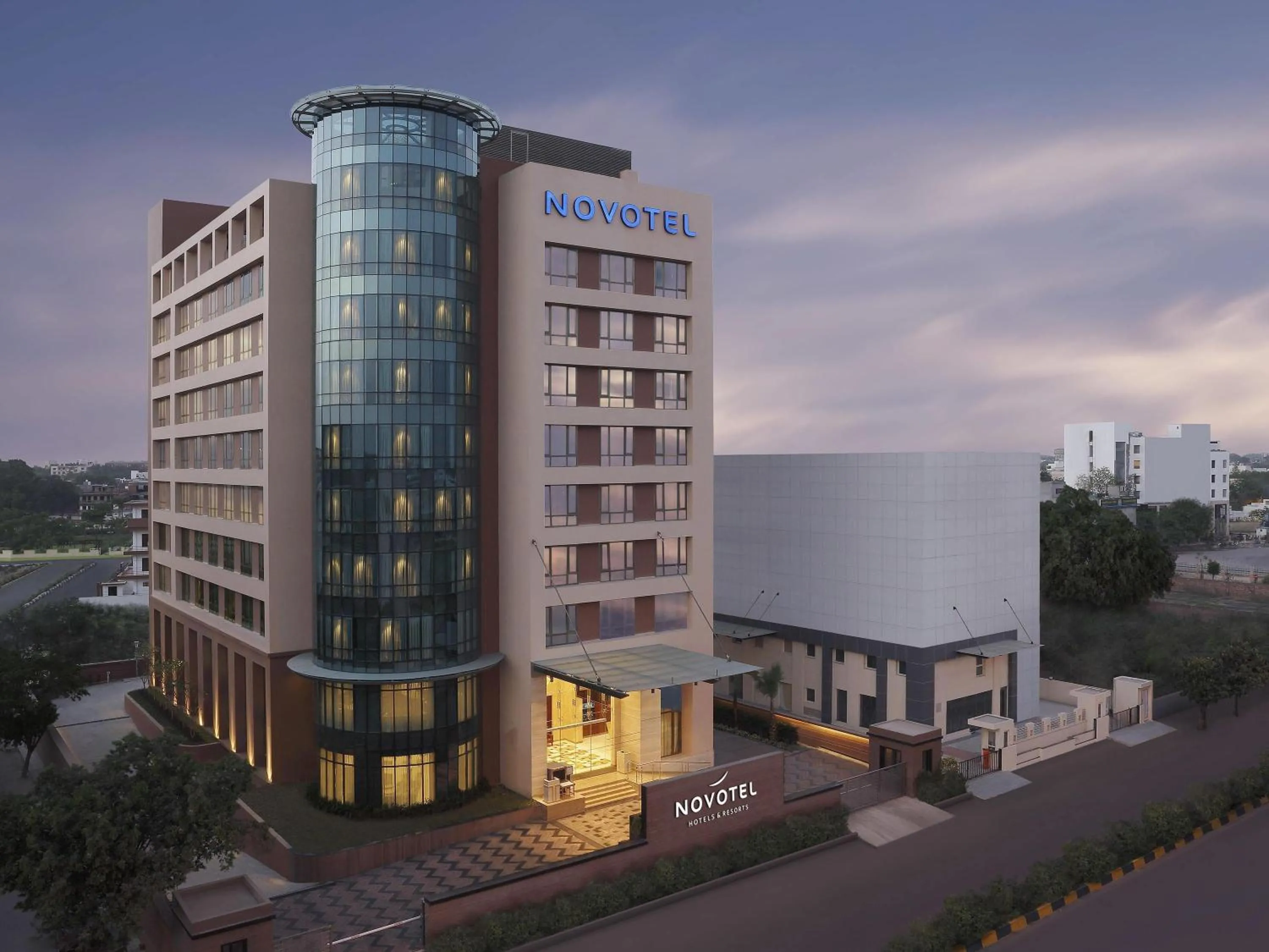 Property building in Novotel Lucknow Gomti Nagar